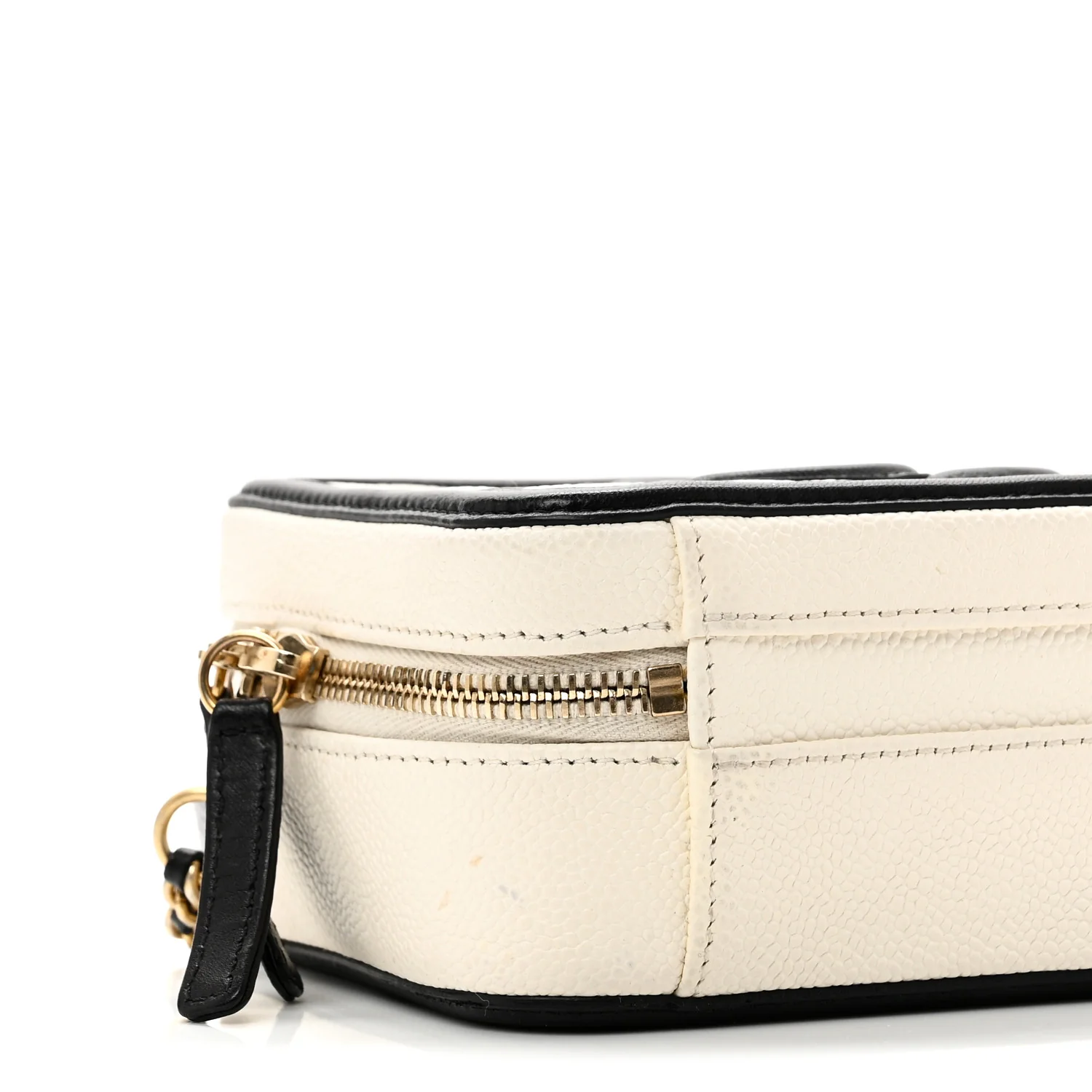 Caviar Quilted Small CC Filigree Vanity Case White Black - Image 9