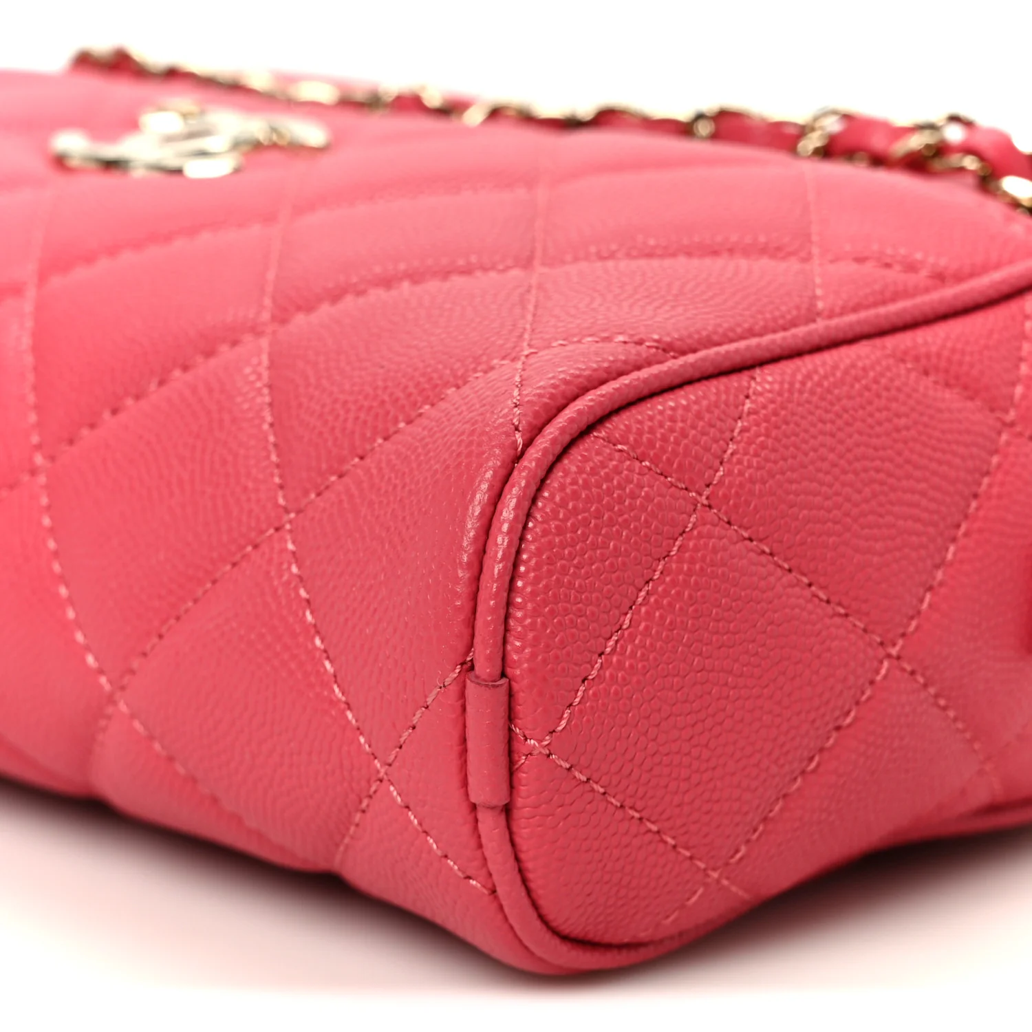 Caviar Quilted Small In & Out Camera Case Pink - Image 11