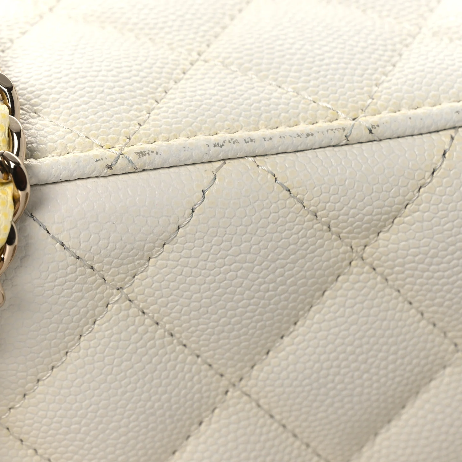 Caviar Quilted Small Vanity Case With Chain White - Image 13