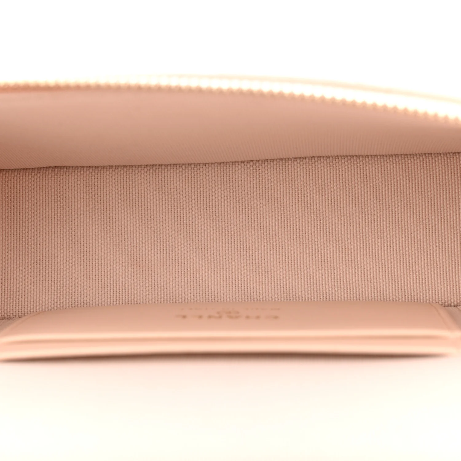 Caviar Quilted Top Handle Slim Vanity With Chain Beige - Image 5