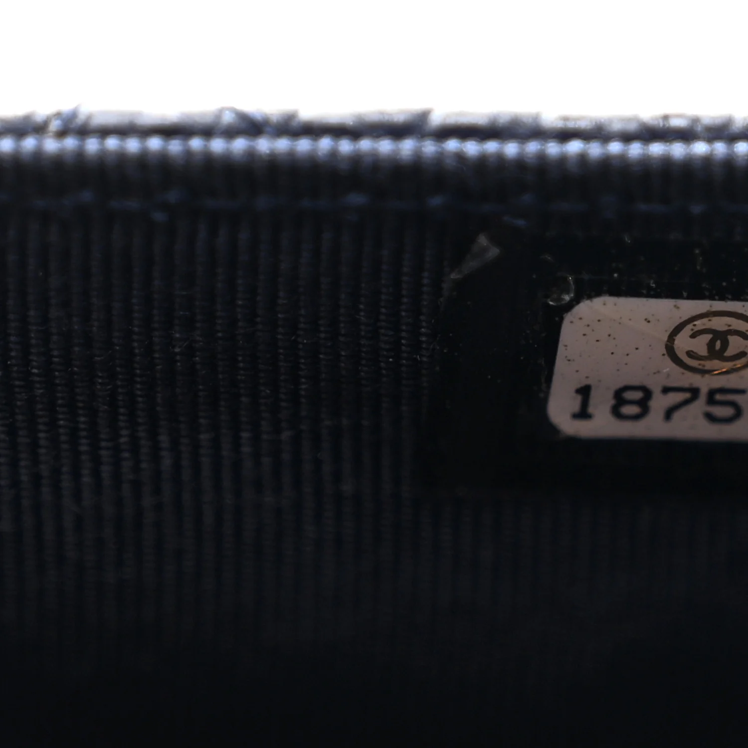 Caviar Quilted Wallet on Chain WOC Navy Blue - Image 8
