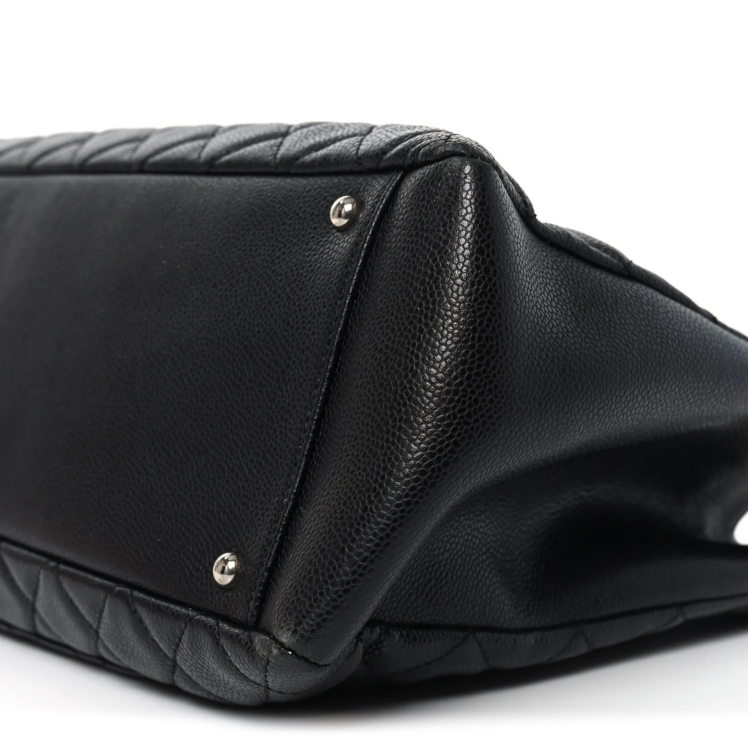 Caviar Quilted XL Grand Shopping Tote GST Black - Image 9