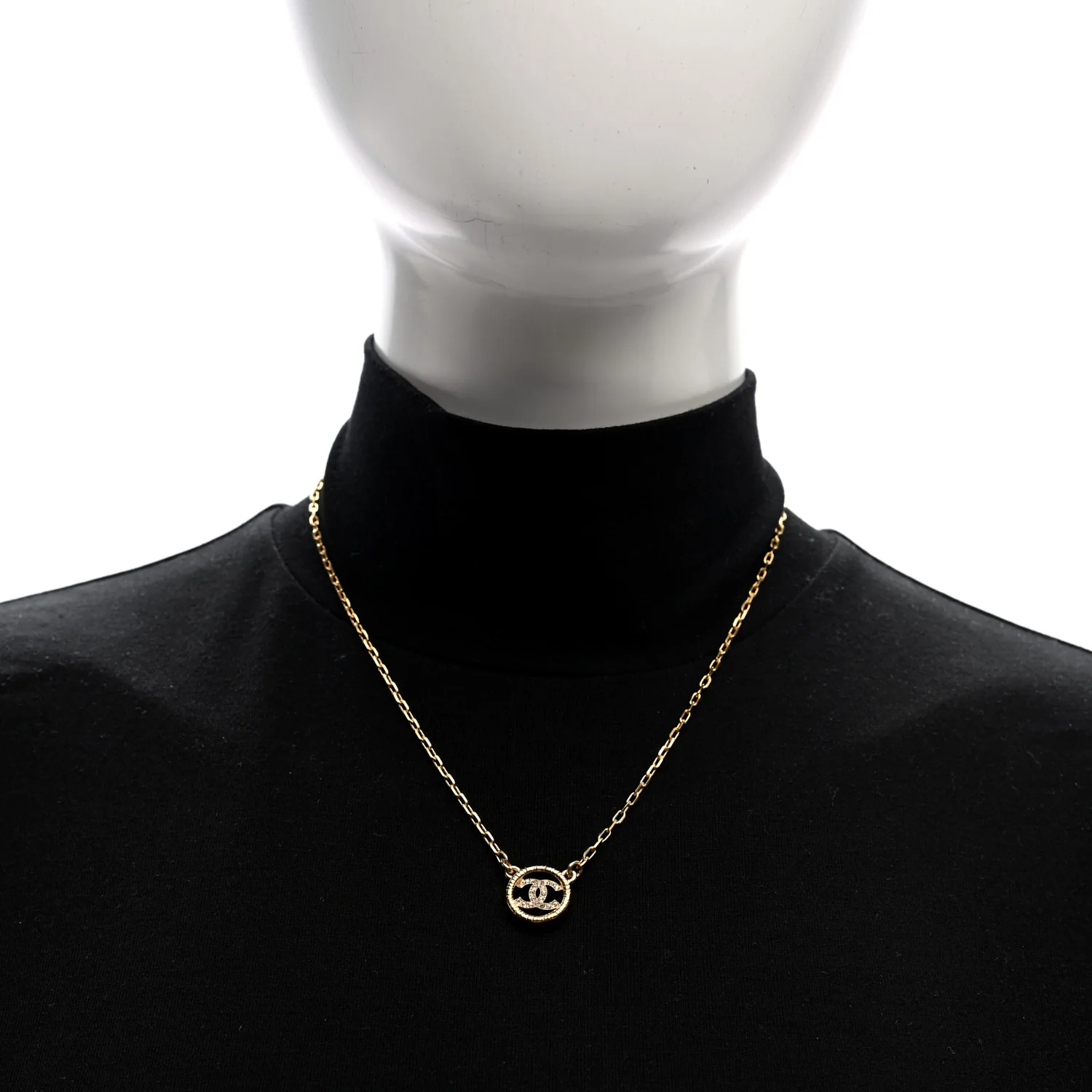 Crystal Metal CC Round Pendant Necklace Gold - Image 2