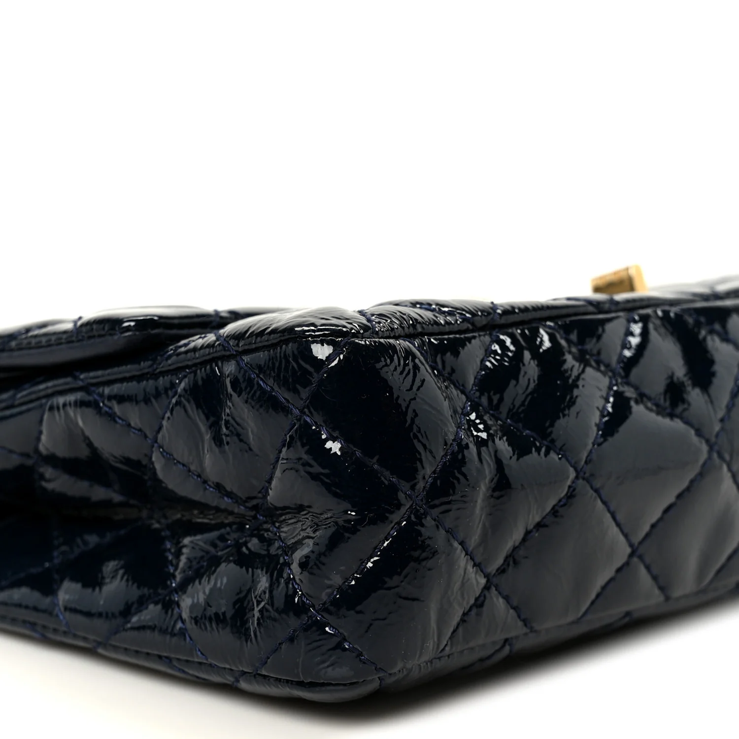 Distressed Patent Quilted 2.55 Reissue 226 Flap Blue - Image 9