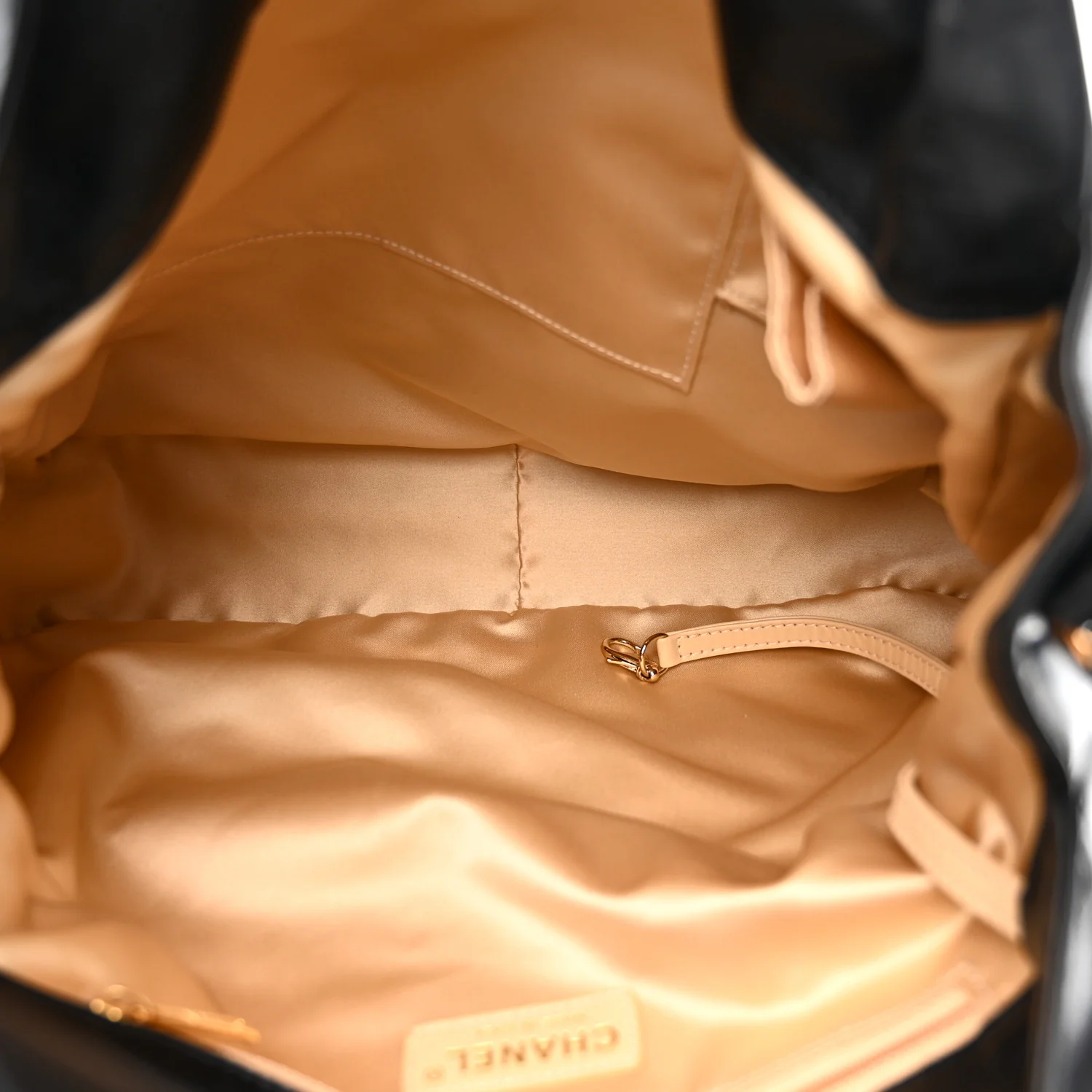 Glazed Calfskin Medium Rodeo Drive Tote Black - Image 4
