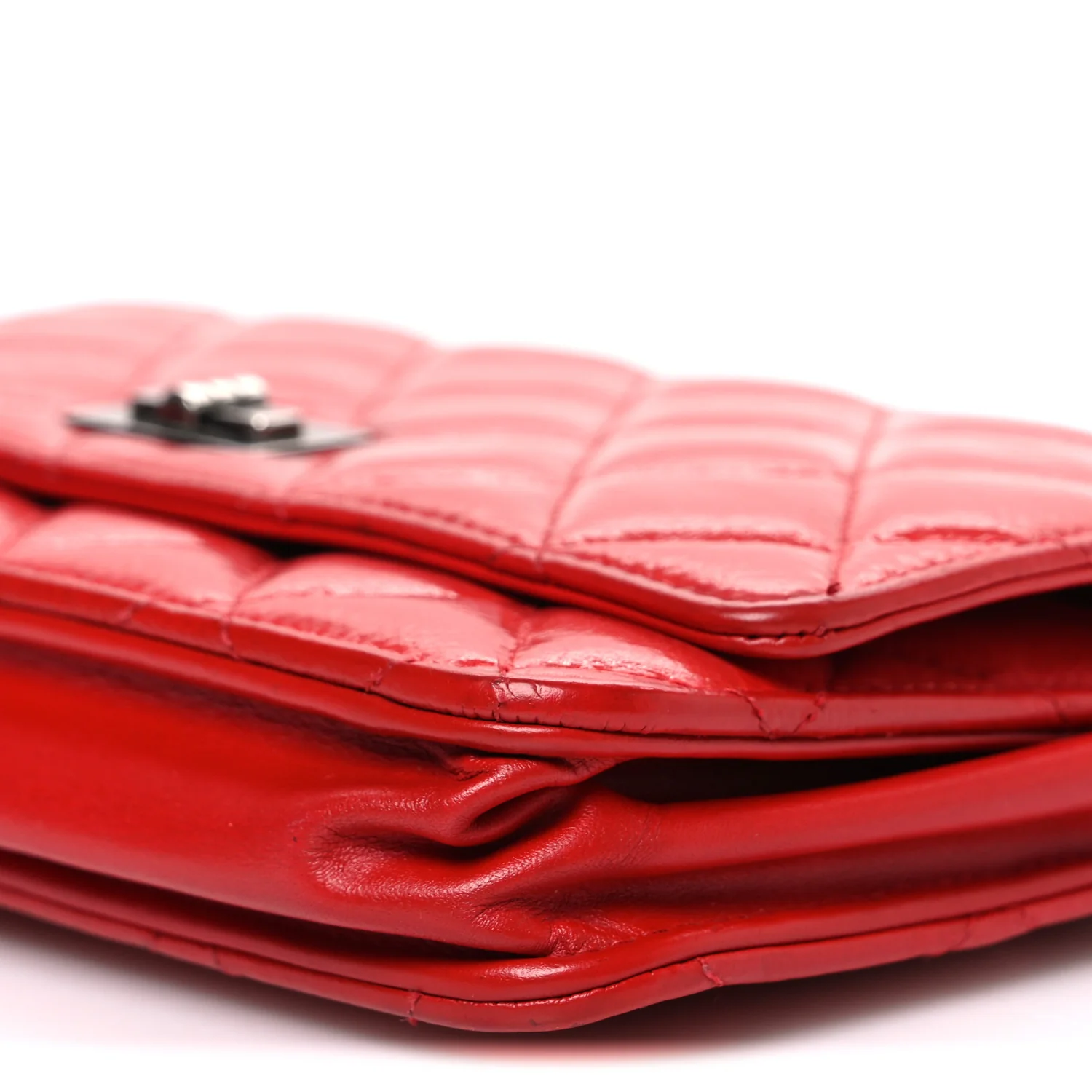 Glazed Calfskin Quilted Reissue Wallet On Chain WOC Red - Image 11
