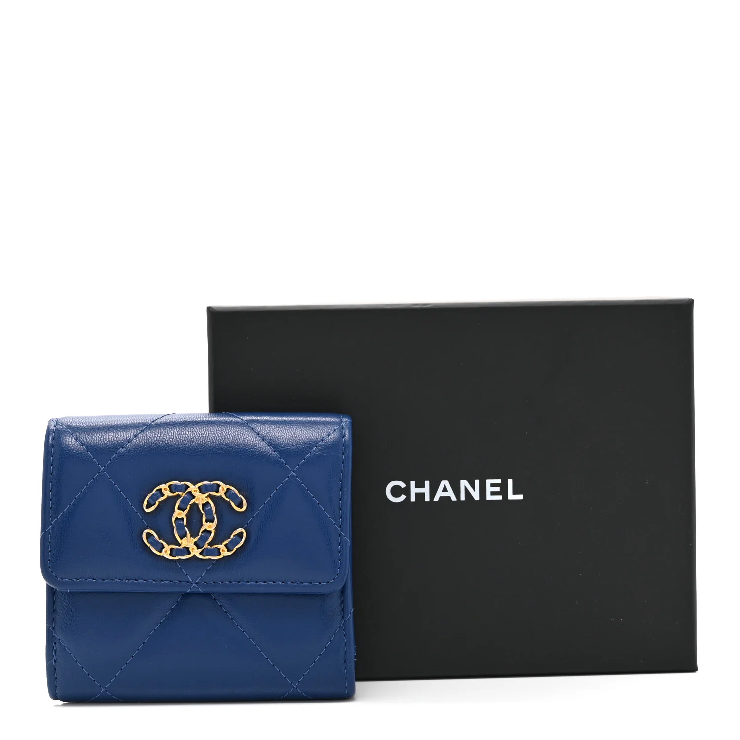 Goatskin Quilted Chanel 19 Small Flap Wallet  Blue - Image 13
