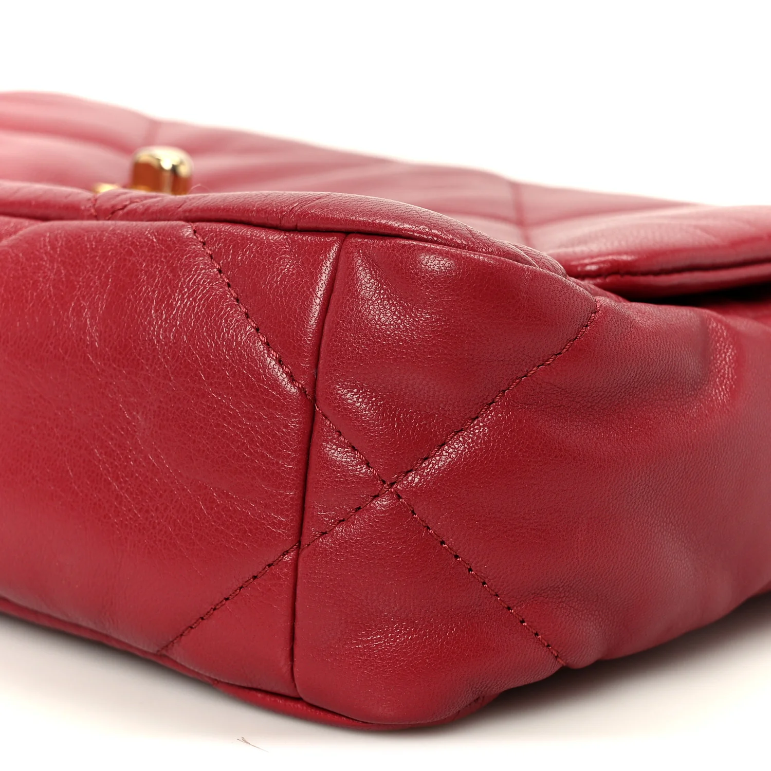 Goatskin Quilted Medium Chanel 19 Flap Red - Image 10