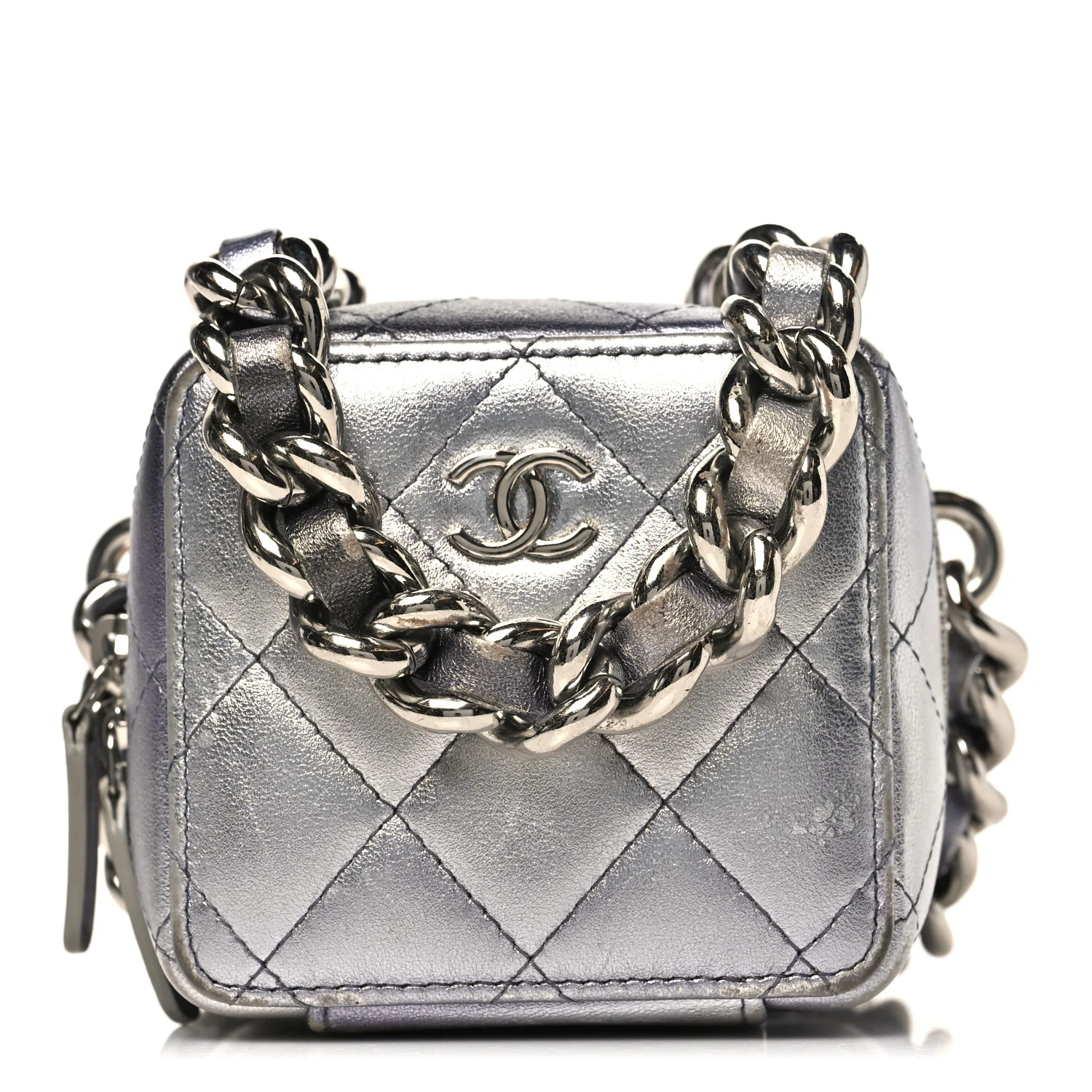 Gradient Metallic Lambskin Quilted Like A Wallet Clutch With Chain Silver Purple