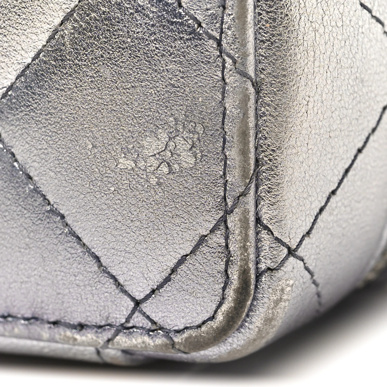Gradient Metallic Lambskin Quilted Like A Wallet Clutch With Chain Silver Purple - Image 13
