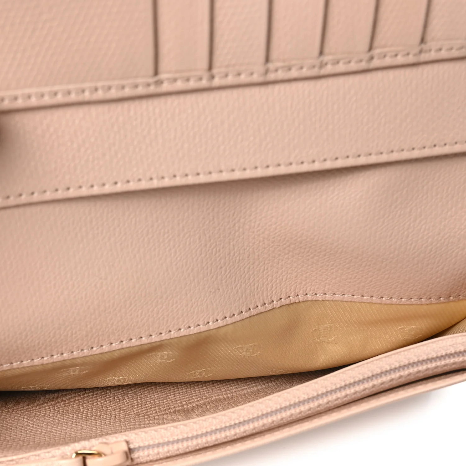 Grained Calfskin CC Button Yen Wallet Pink - Image 5