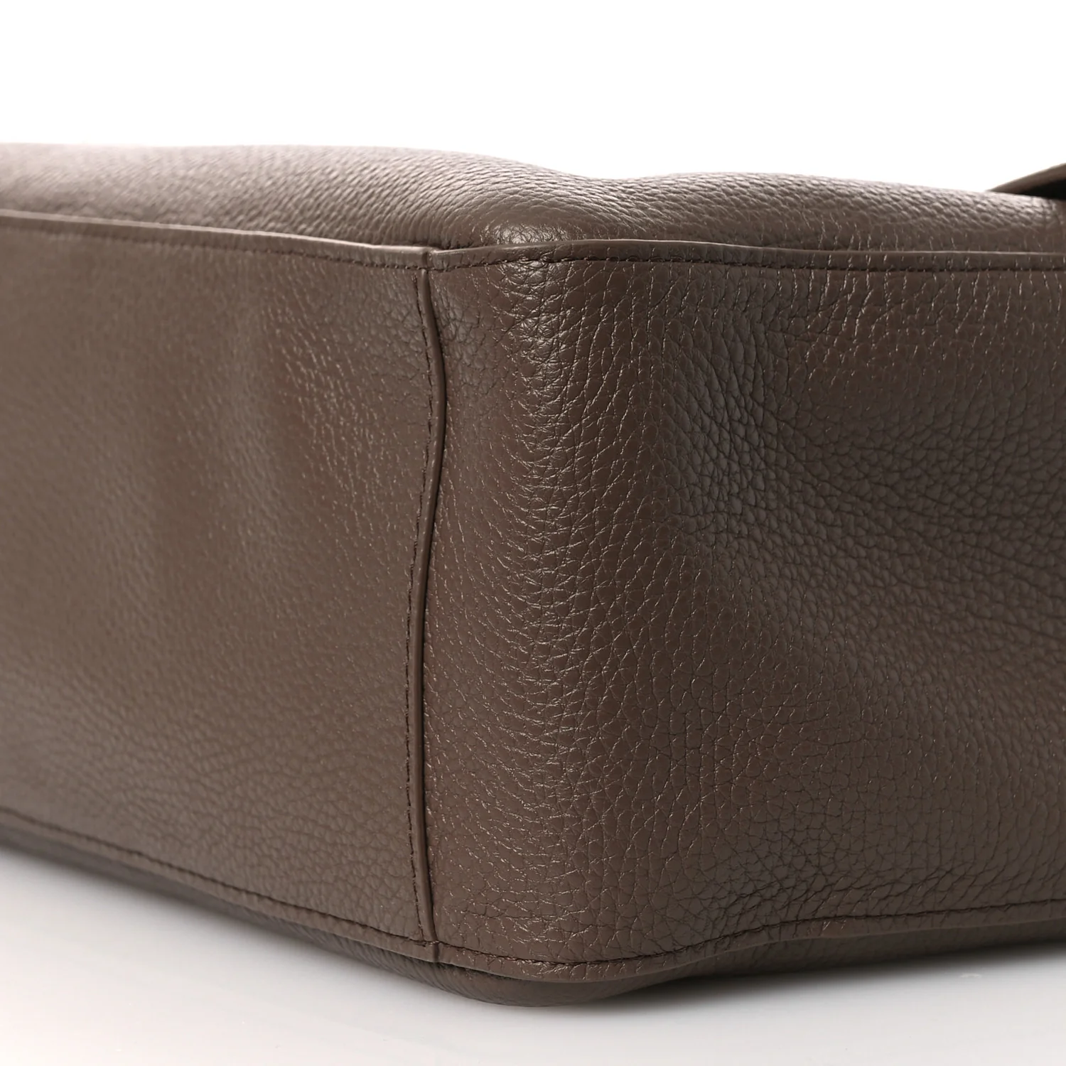 Grained Calfskin Souplissimo Maxi Flap Light Brown - Image 9