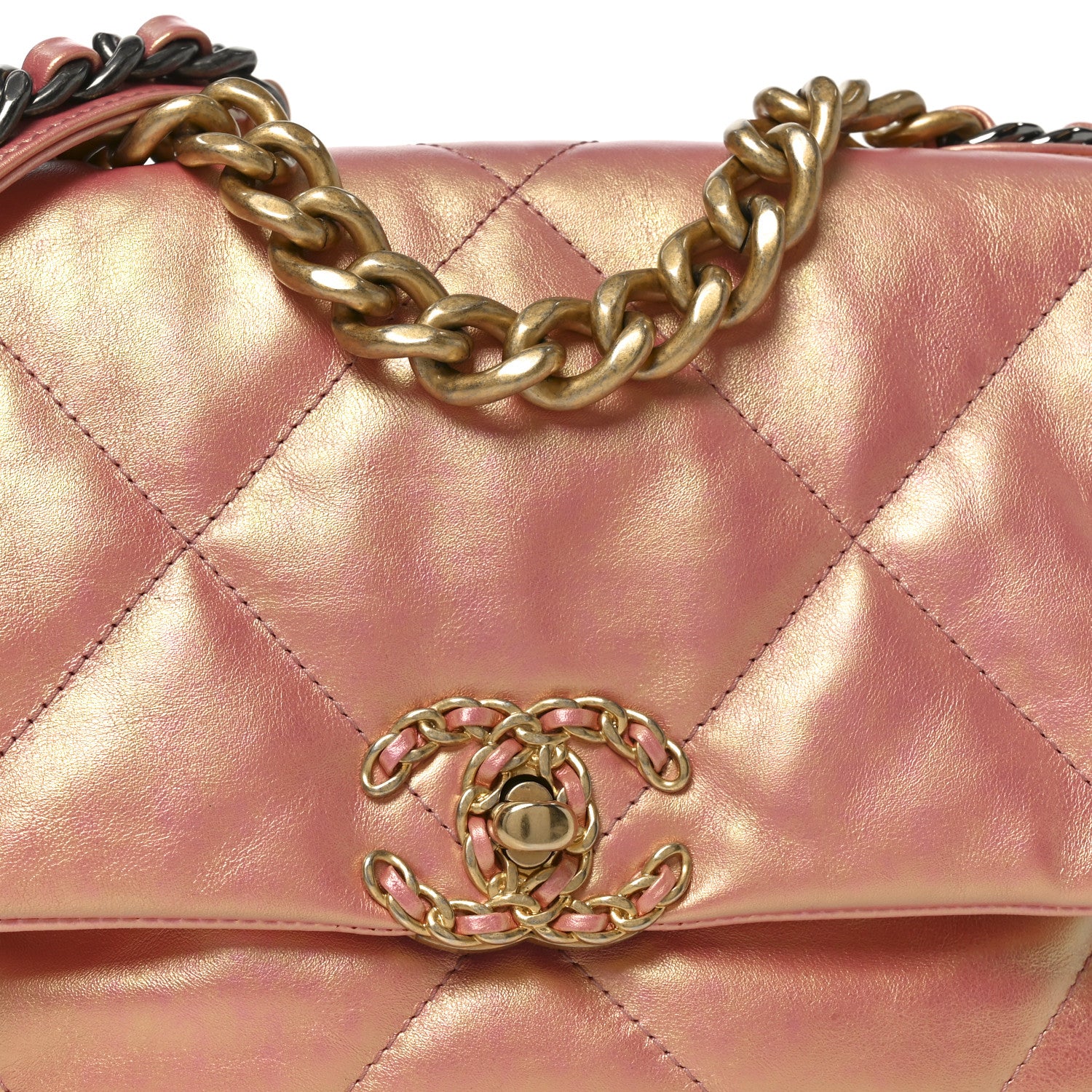 Iridescent Calfskin Quilted Medium Chanel 19 Flap Pink - Image 8
