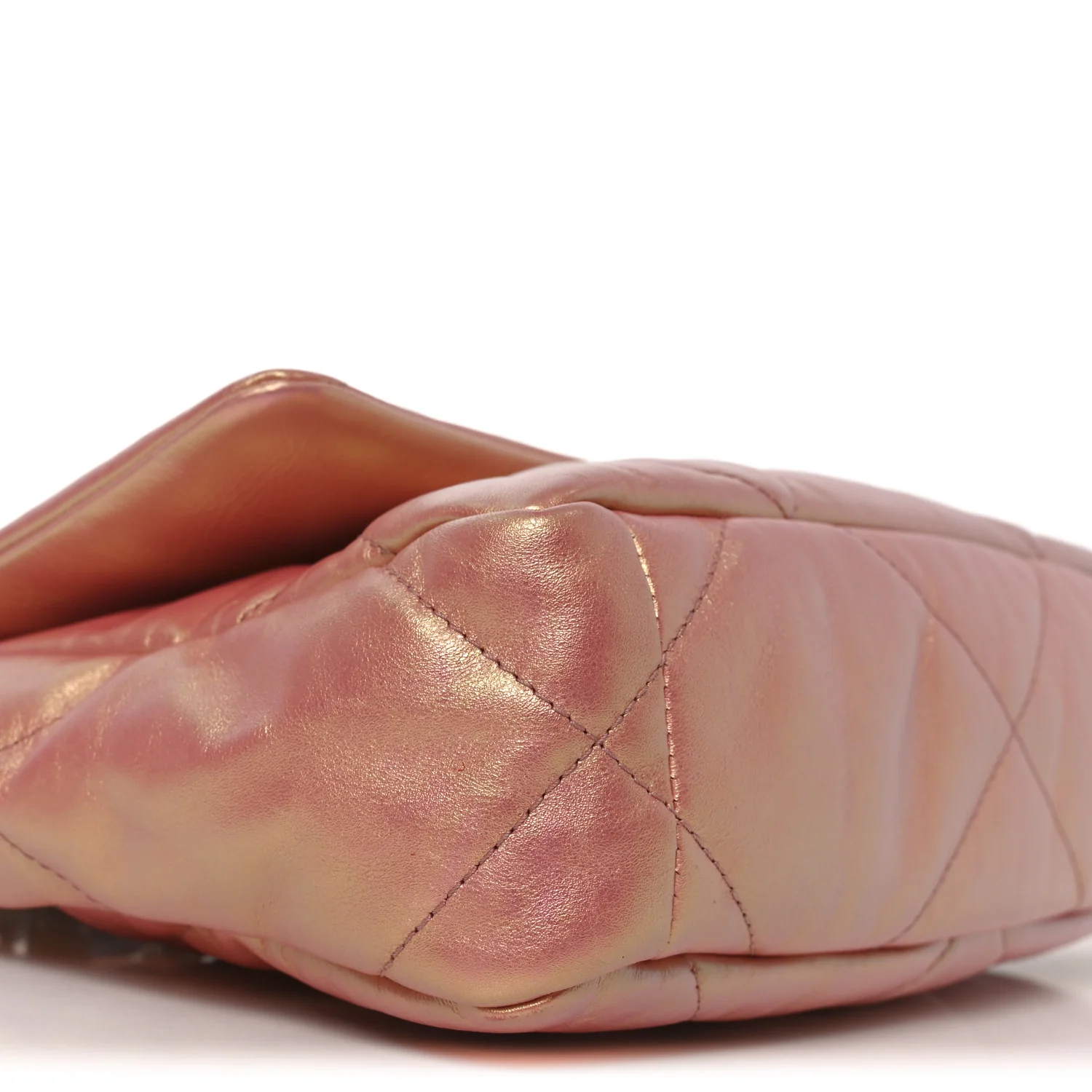 Iridescent Calfskin Quilted Medium Chanel 19 Flap Pink - Image 9