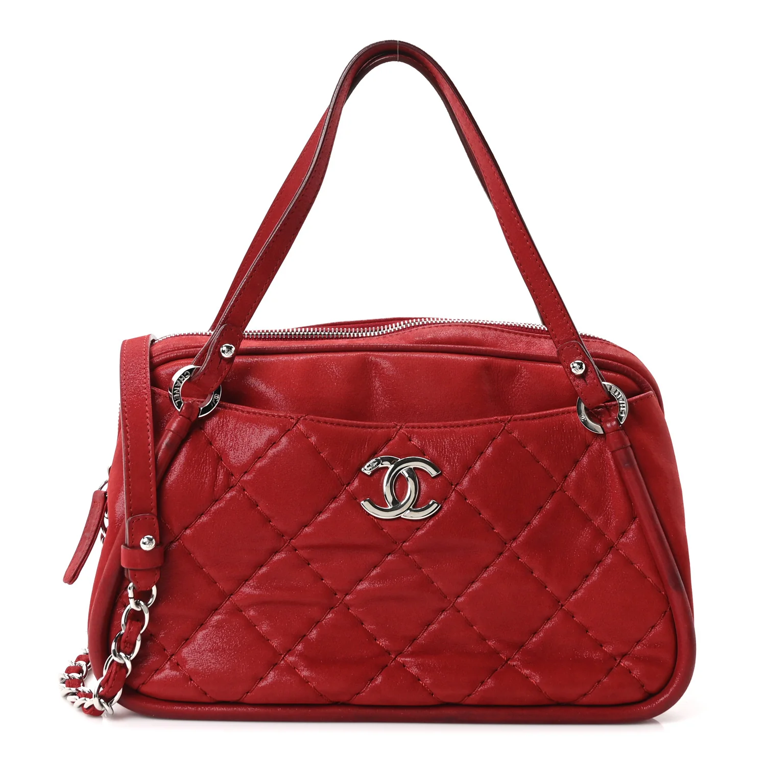 Iridescent Calfskin Quilted Relax CC Camera Case Red - Image 2