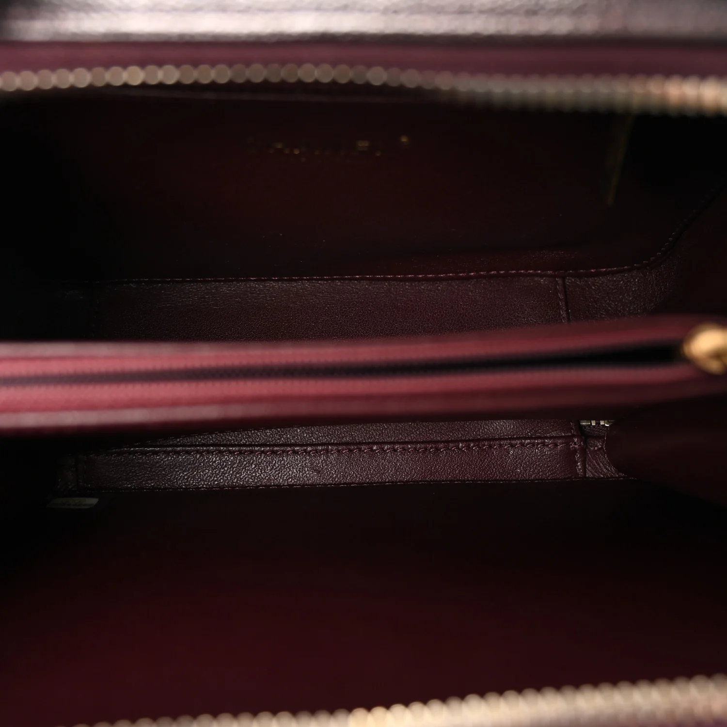 Iridescent Caviar Quilted Medium CC Filigree Vanity Case Burgundy - Image 5