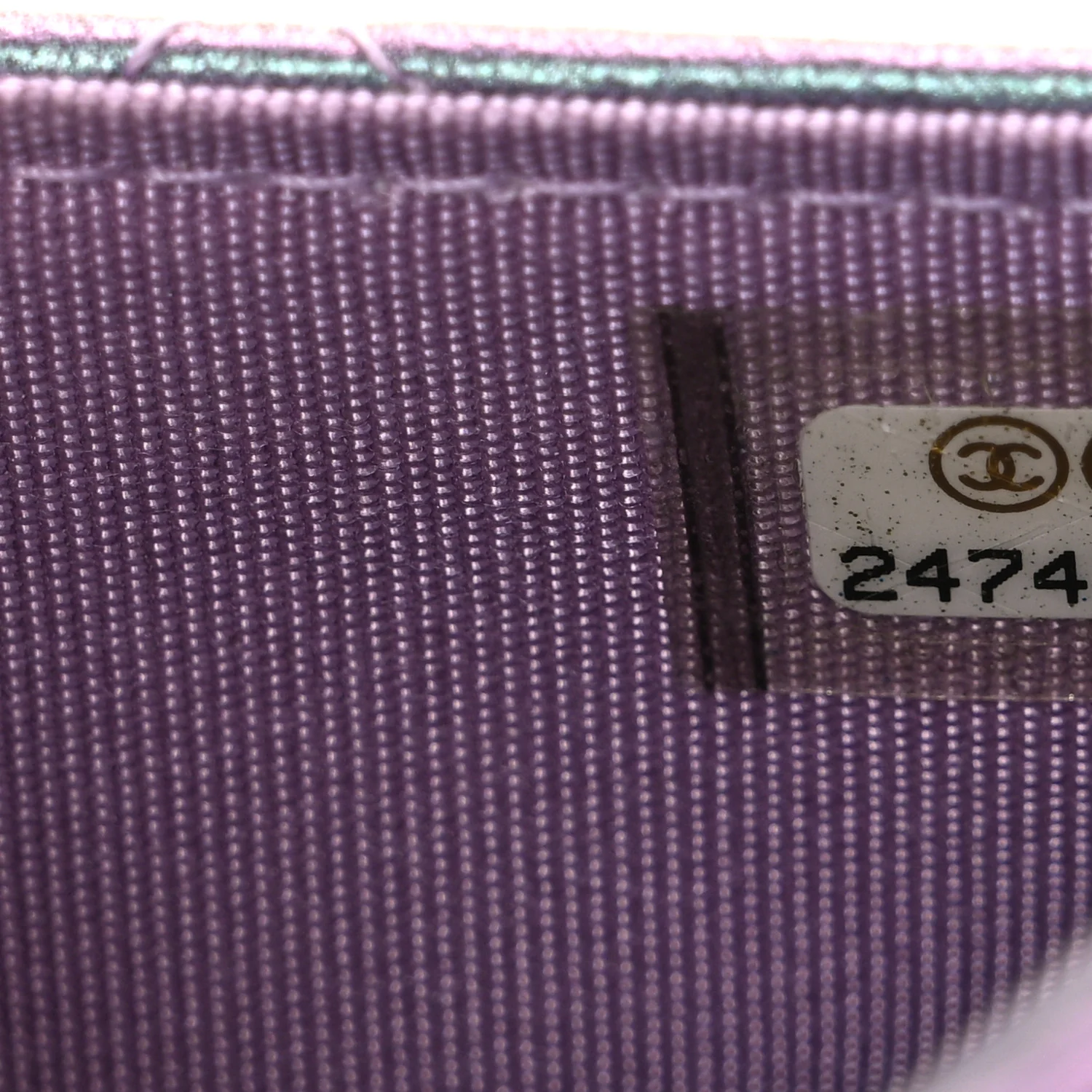 Iridescent Lambskin Quilted Reissue Wallet On Chain WOC Light Purple - Image 8
