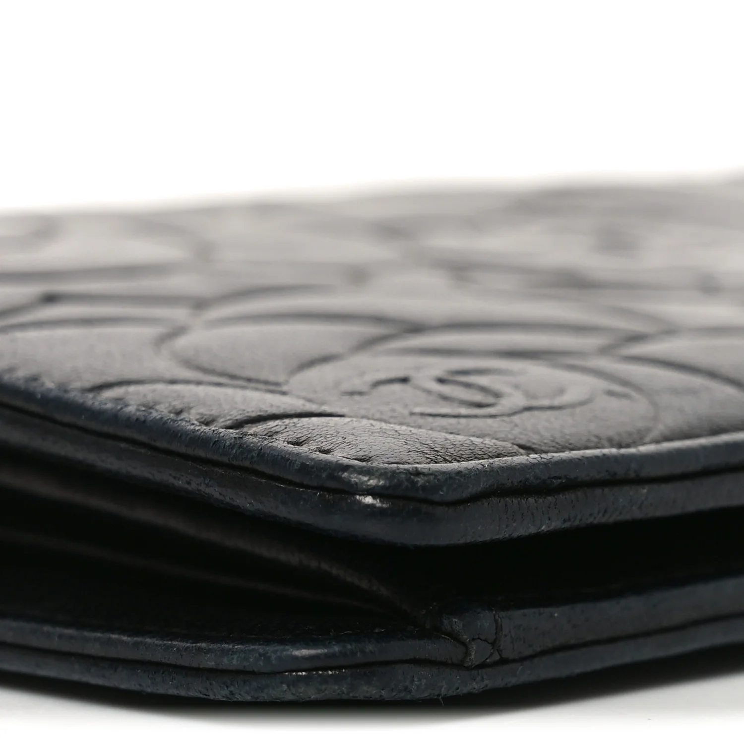 Lambskin Camellia Embossed Yen Wallet Black - Image 9