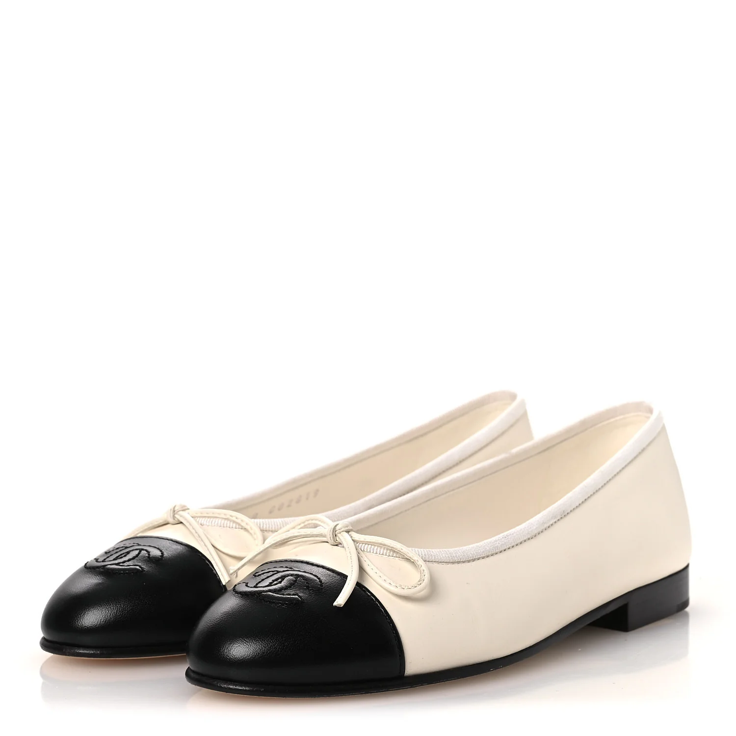 Lambskin Cap Toe CC Ballerina Flats 35 White Black - Image 4