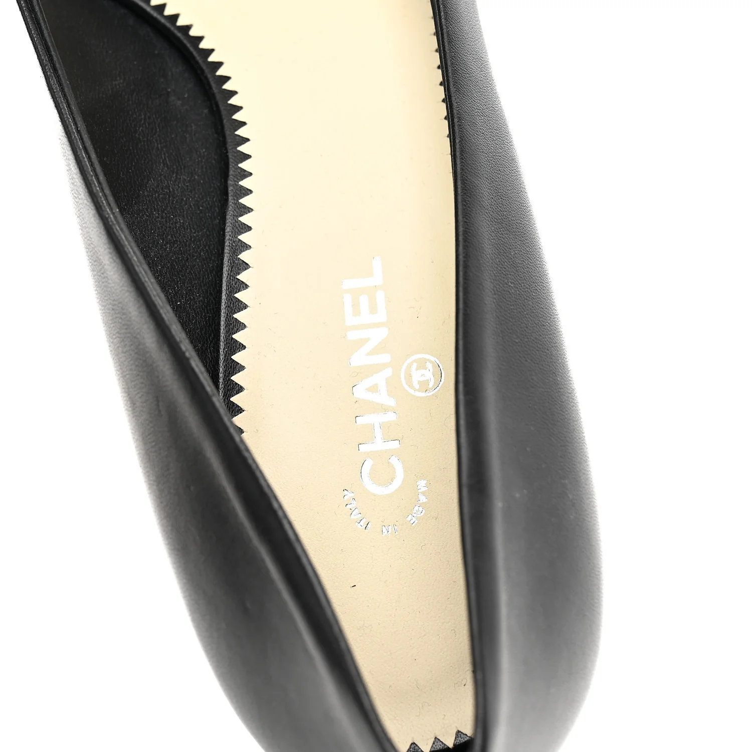 Lambskin CC Cap Toe Kitten Heel Pumps 39.5 Black - Image 8