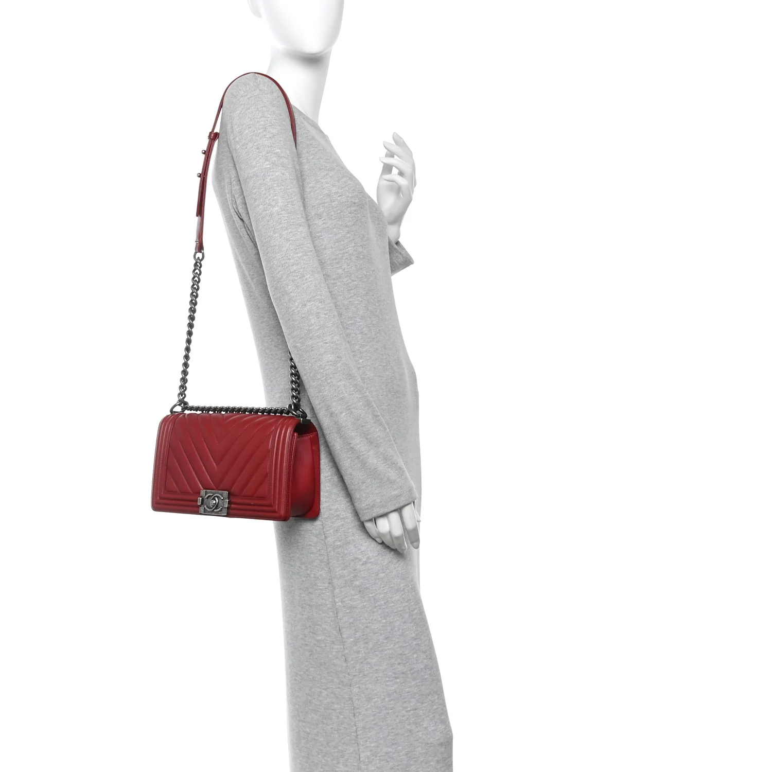 Lambskin Chevron Quilted Medium Boy Flap Red - Image 2