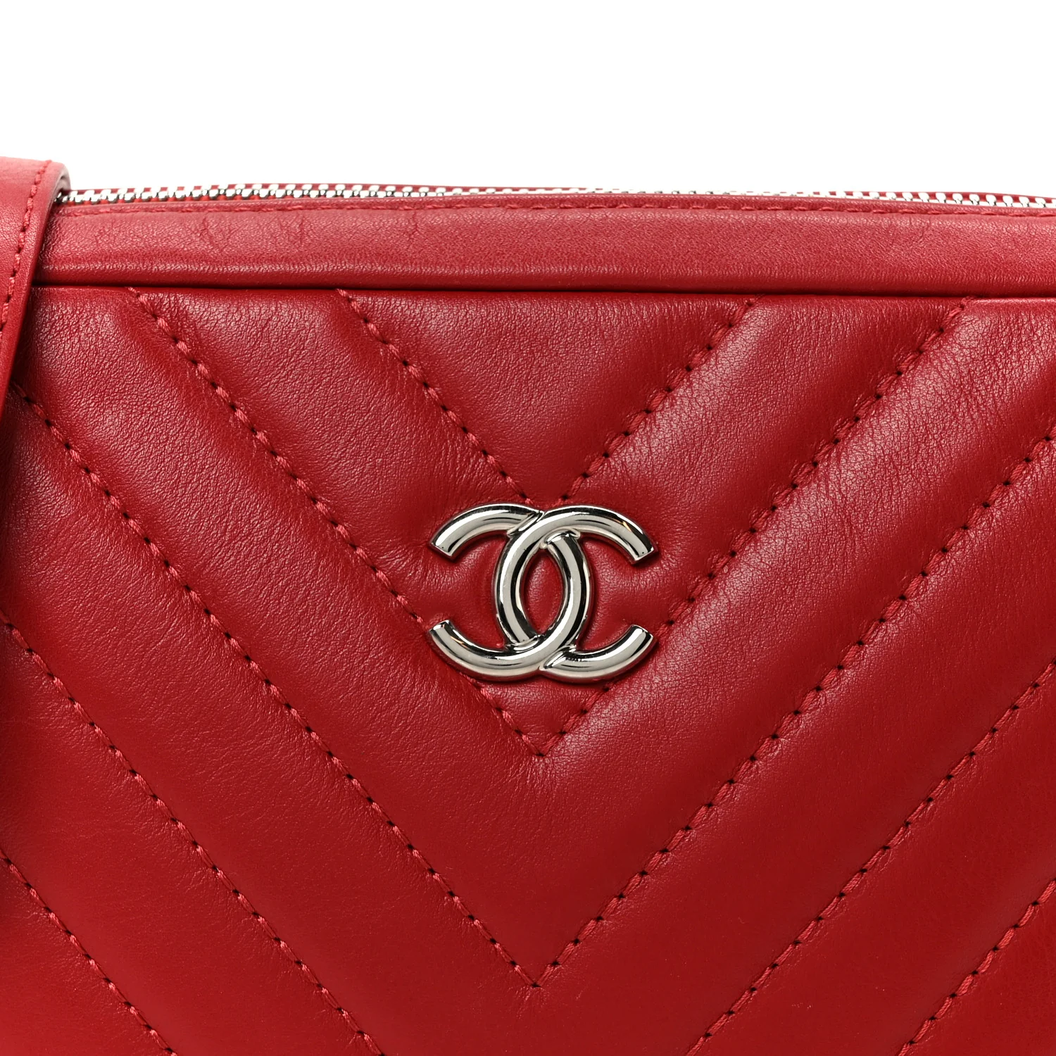 Lambskin Chevron Quilted Small Promenade Camera Dark Red - Image 7