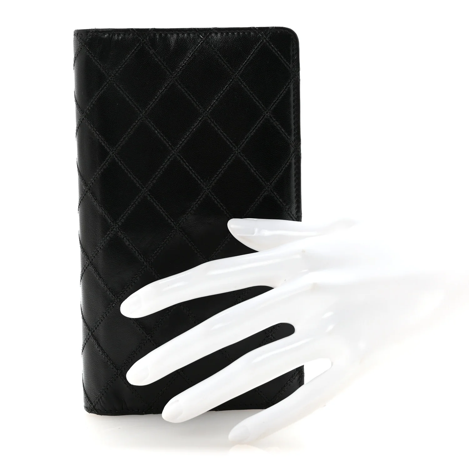 Lambskin Diamond Stitched Yen Wallet Black - Image 2