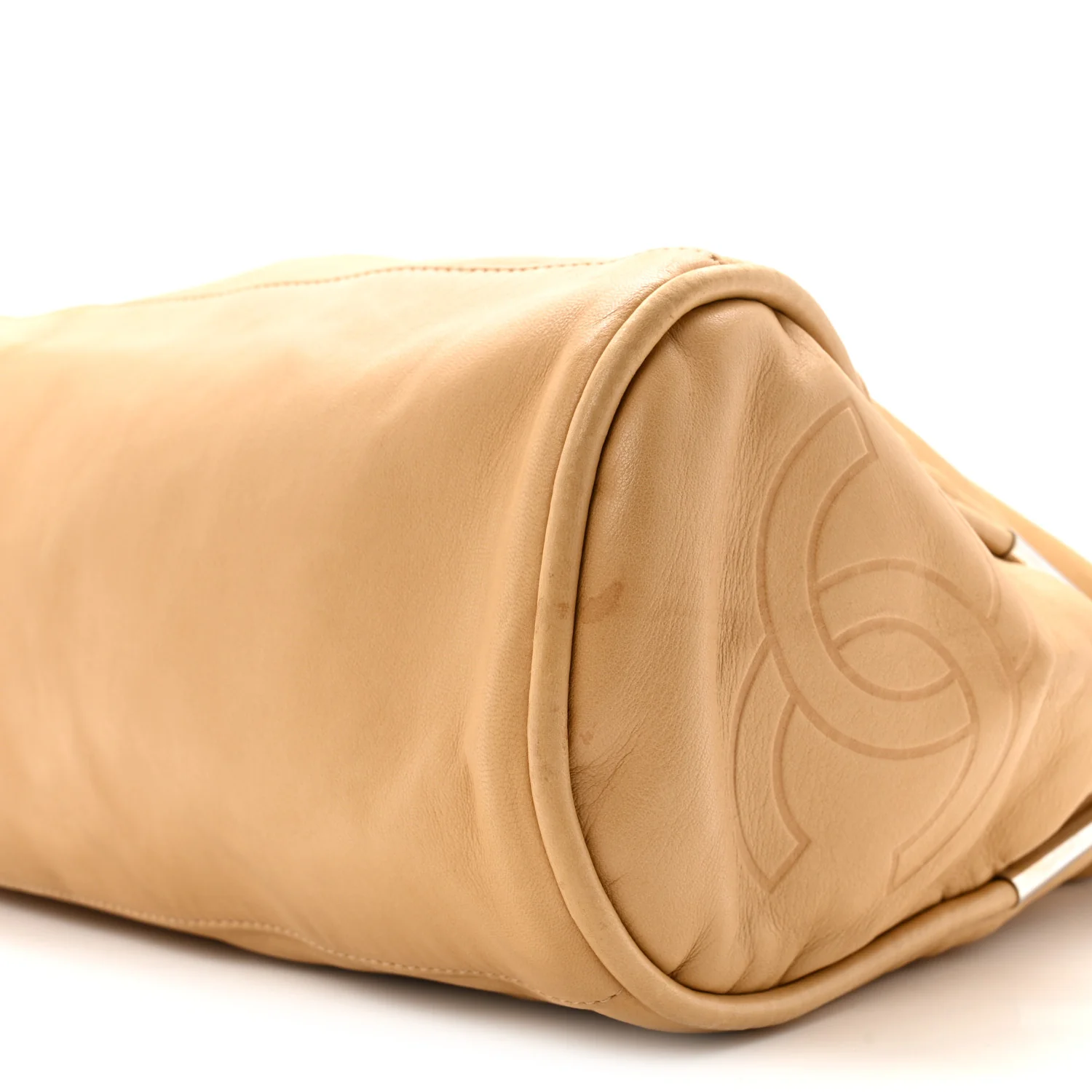 Lambskin Large Ultimate Soft Tote Beige - Image 10