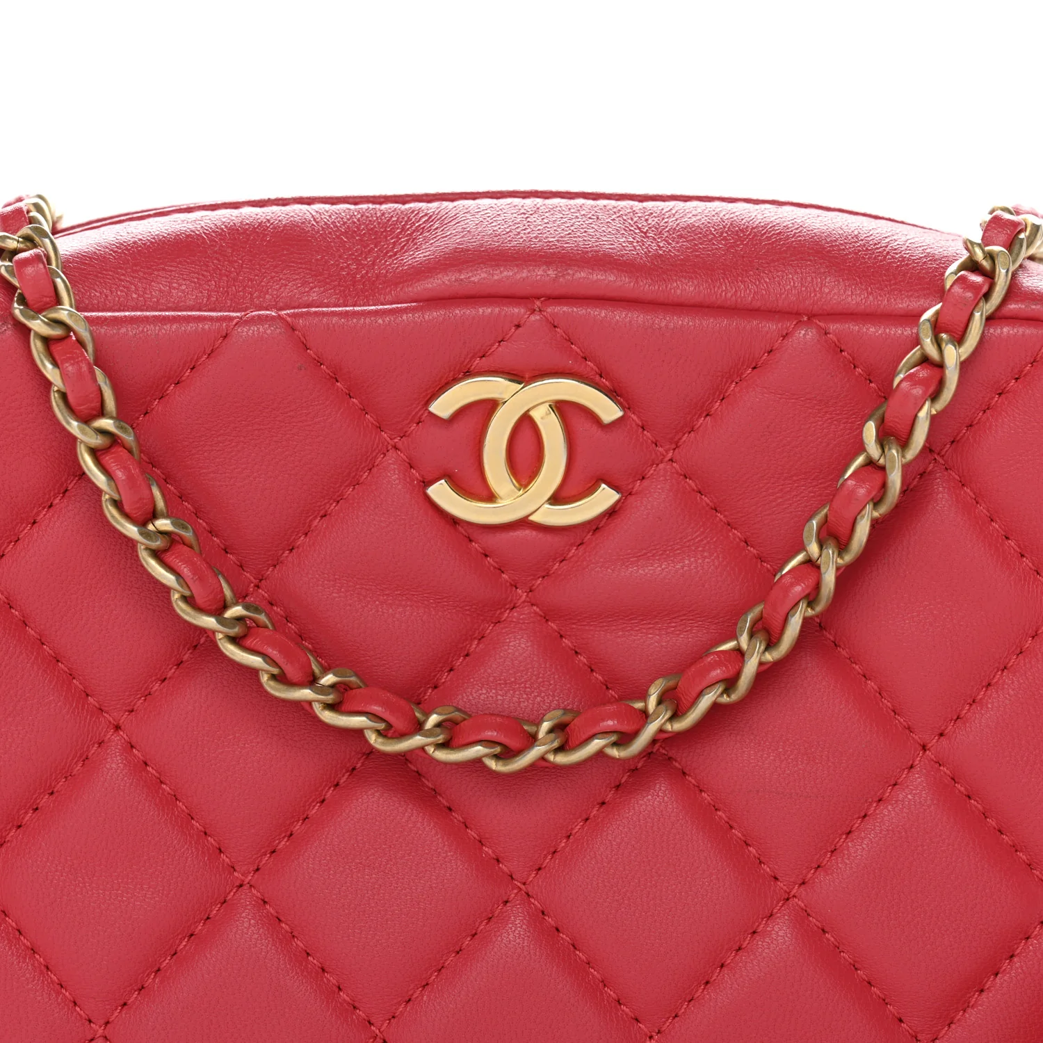 Lambskin Quilted CC Pearl Crush Camera Case Red - Image 8