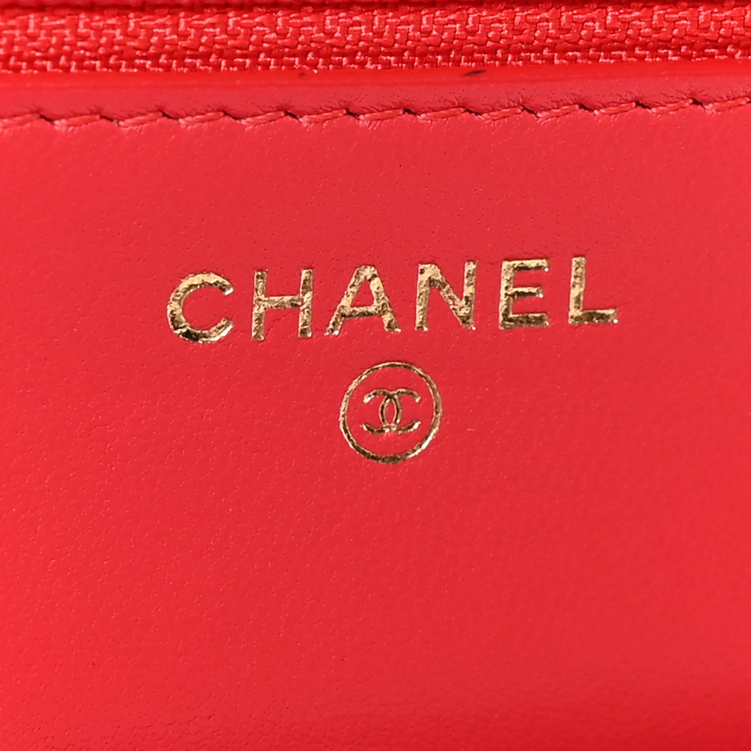 Lambskin Quilted CC Pearl Crush Wallet on Chain WOC Red - Image 6
