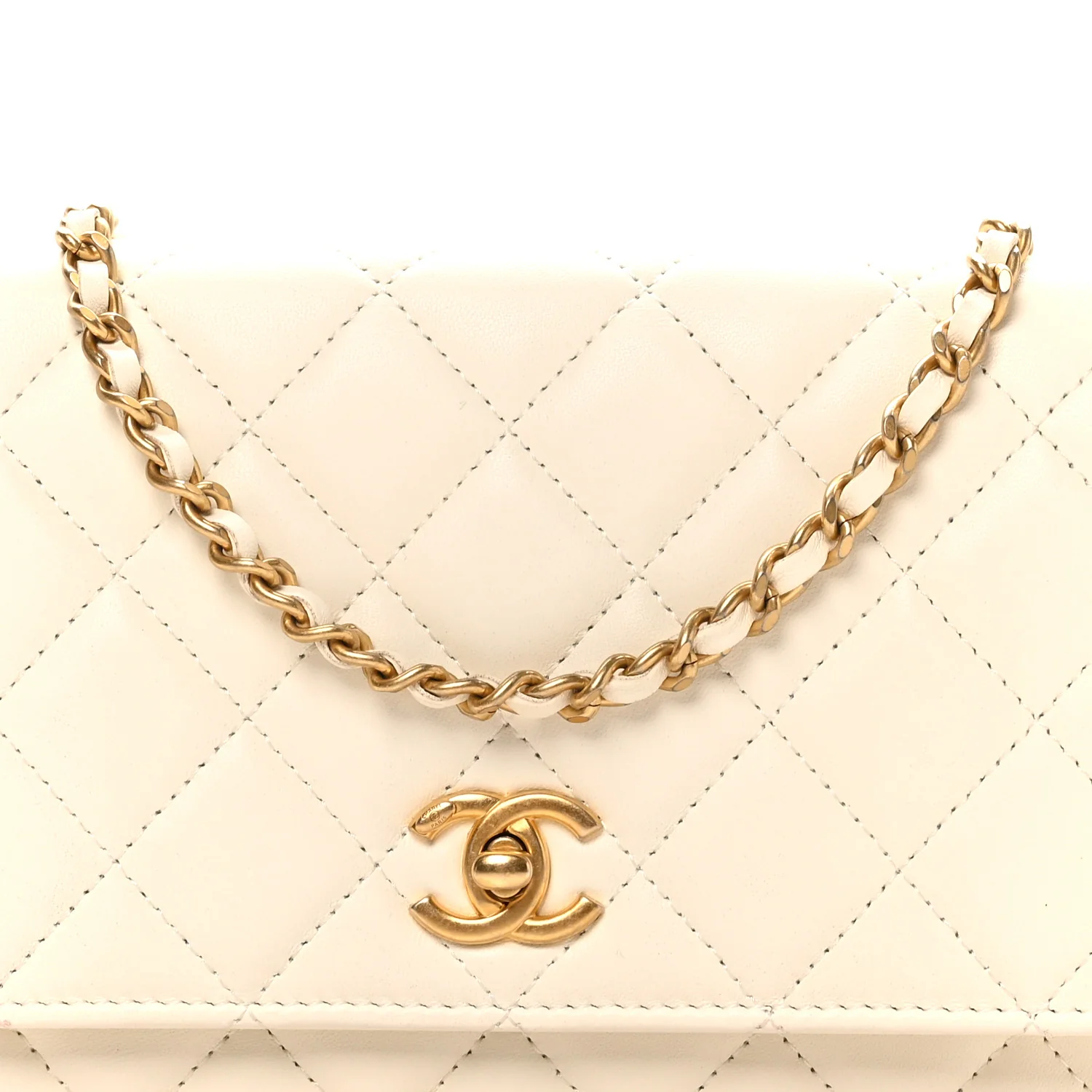 Lambskin Quilted CC Pearl Crush Wallet on Chain WOC White - Image 9