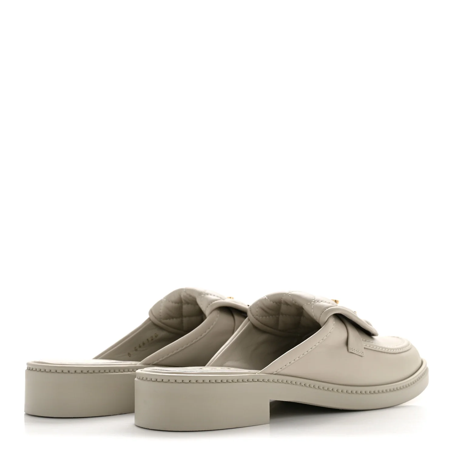 Lambskin Quilted CC Turnlock Mules 39 Light Grey - Image 5