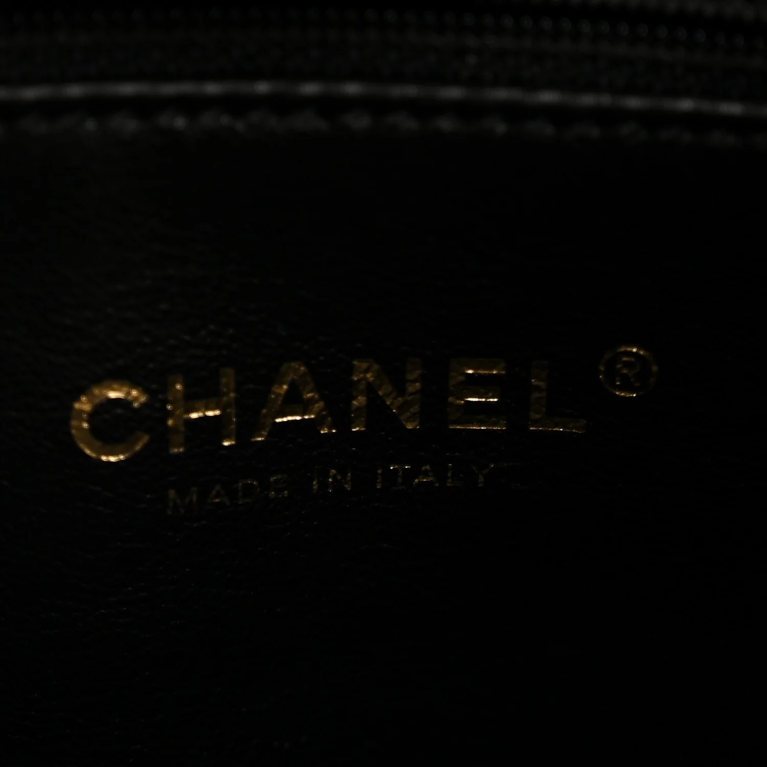 Lambskin Quilted Chaine Lettre Small Bucket Bag Black - Image 6