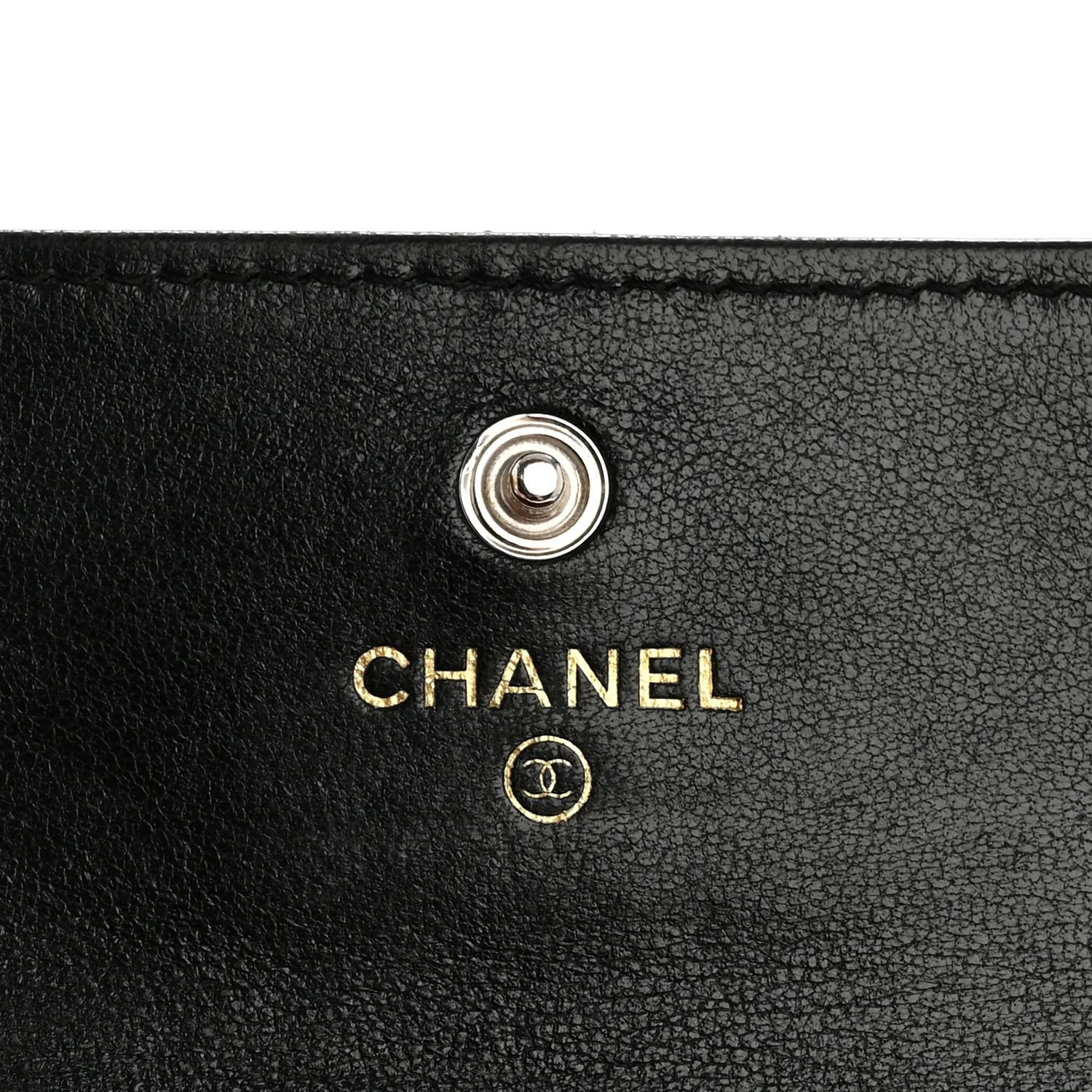 Lambskin Quilted Chanel 19 Flap Card Holder Black - Image 6