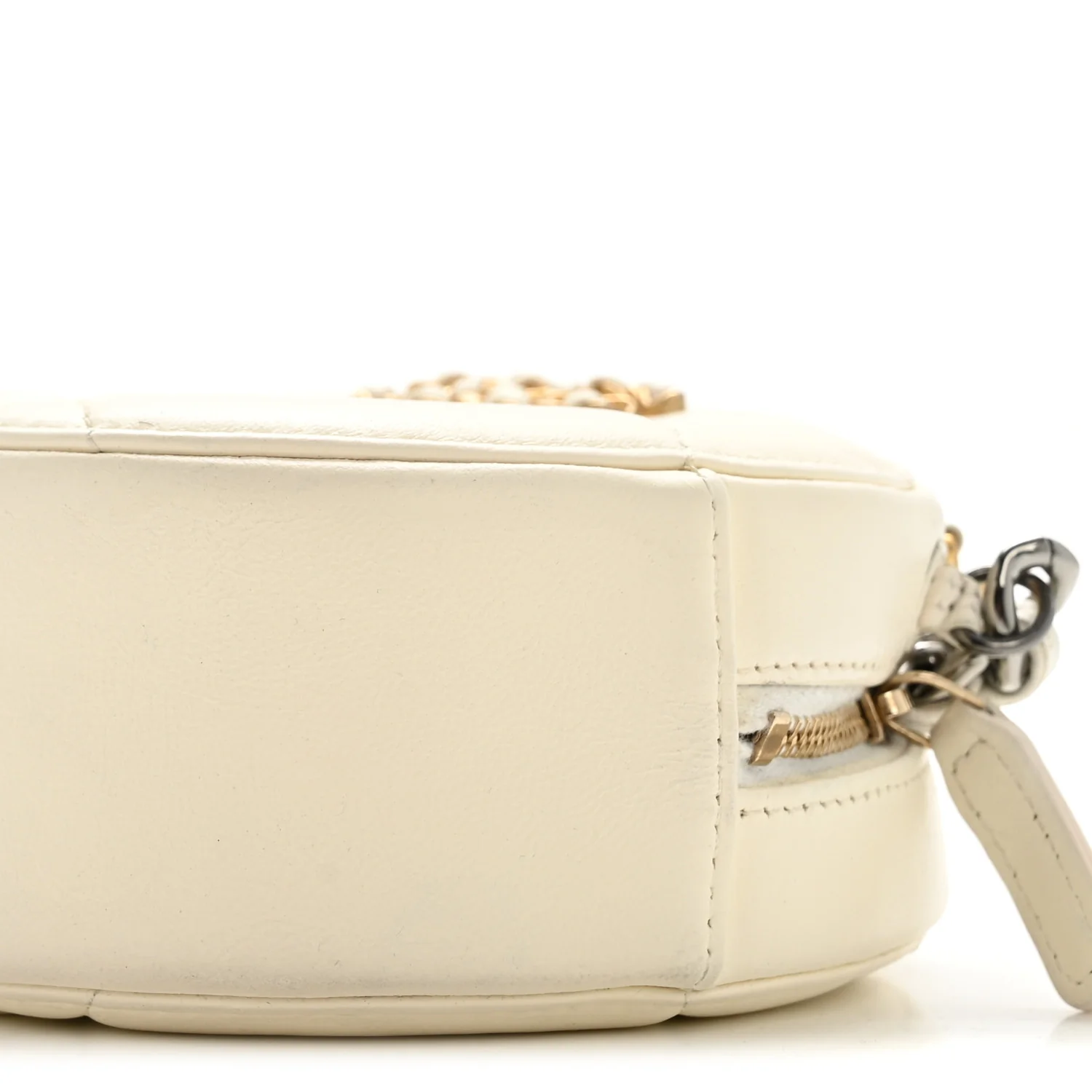 Lambskin Quilted Chanel 19 Round Clutch With Chain White - Image 10