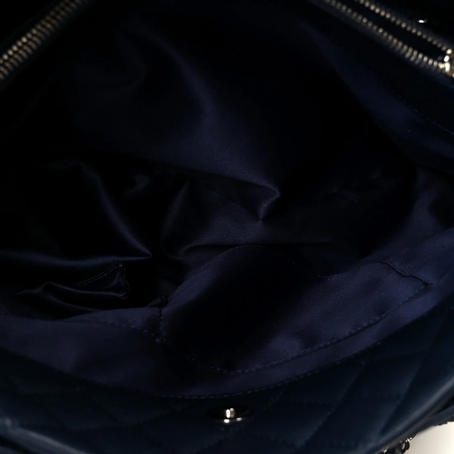 Lambskin Quilted Chanel 7 Large Tote Navy - Image 5