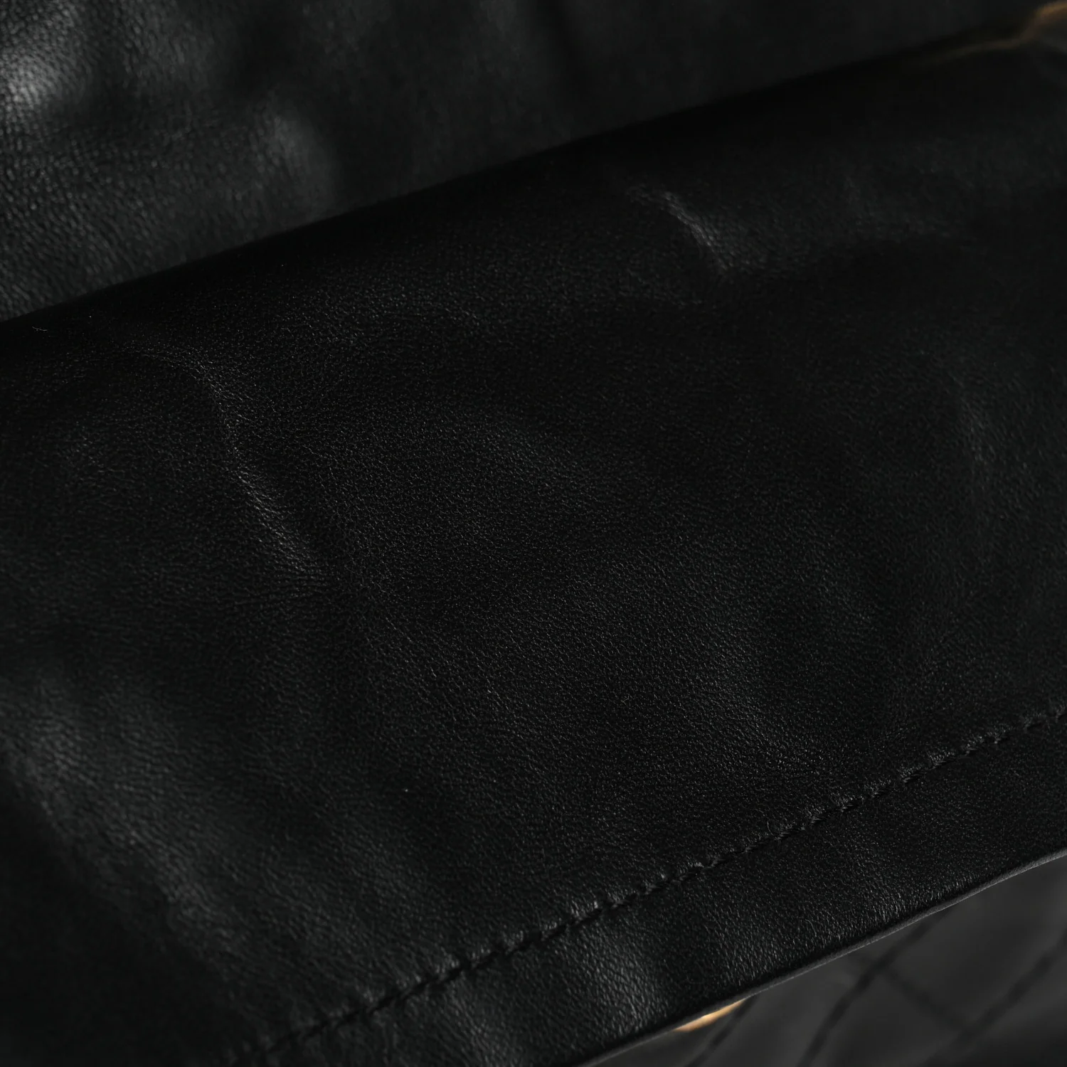 Lambskin Quilted Crush 2.55 Reissue 225 Flap Black - Image 11