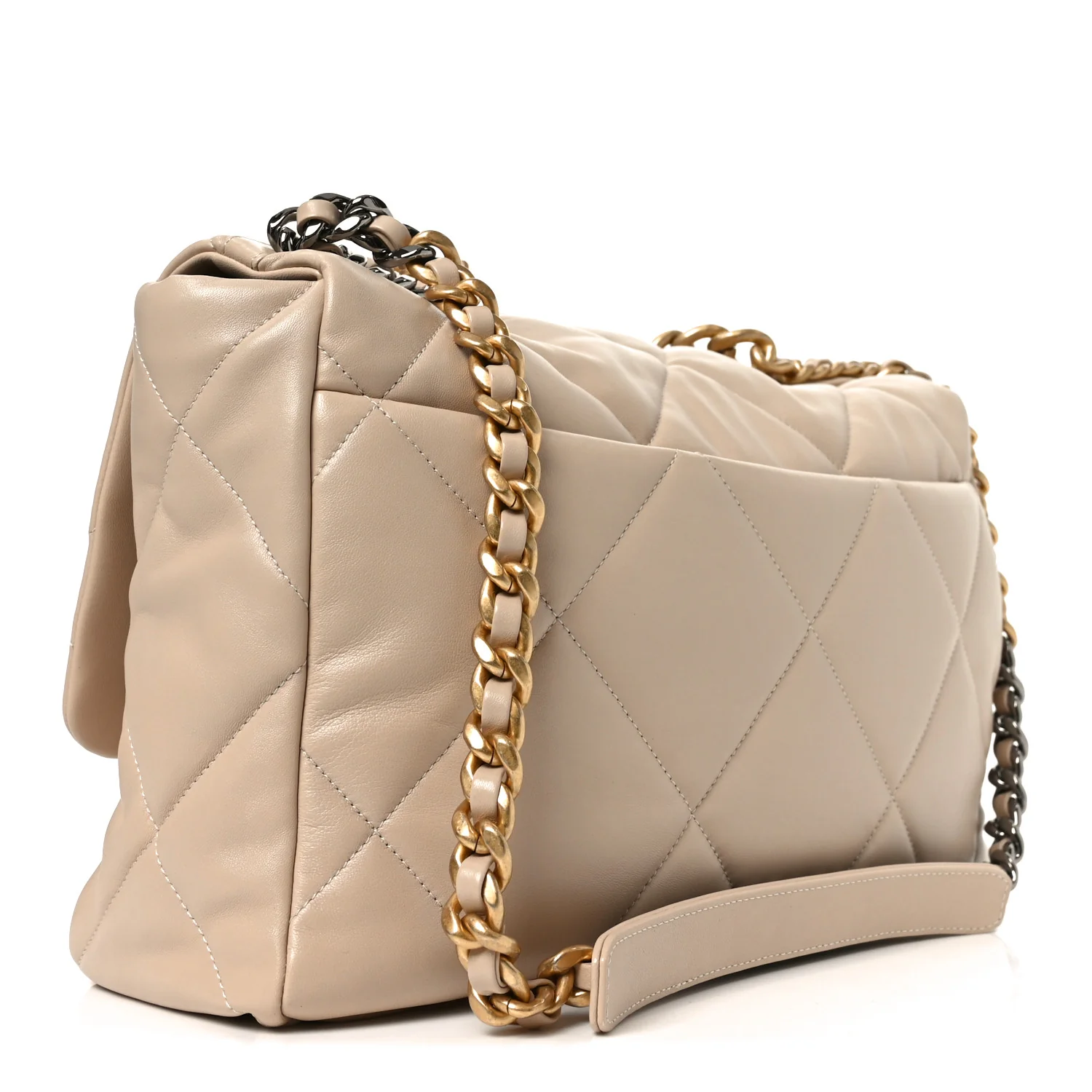 Lambskin Quilted Maxi Chanel 19 Flap Beige - Image 3