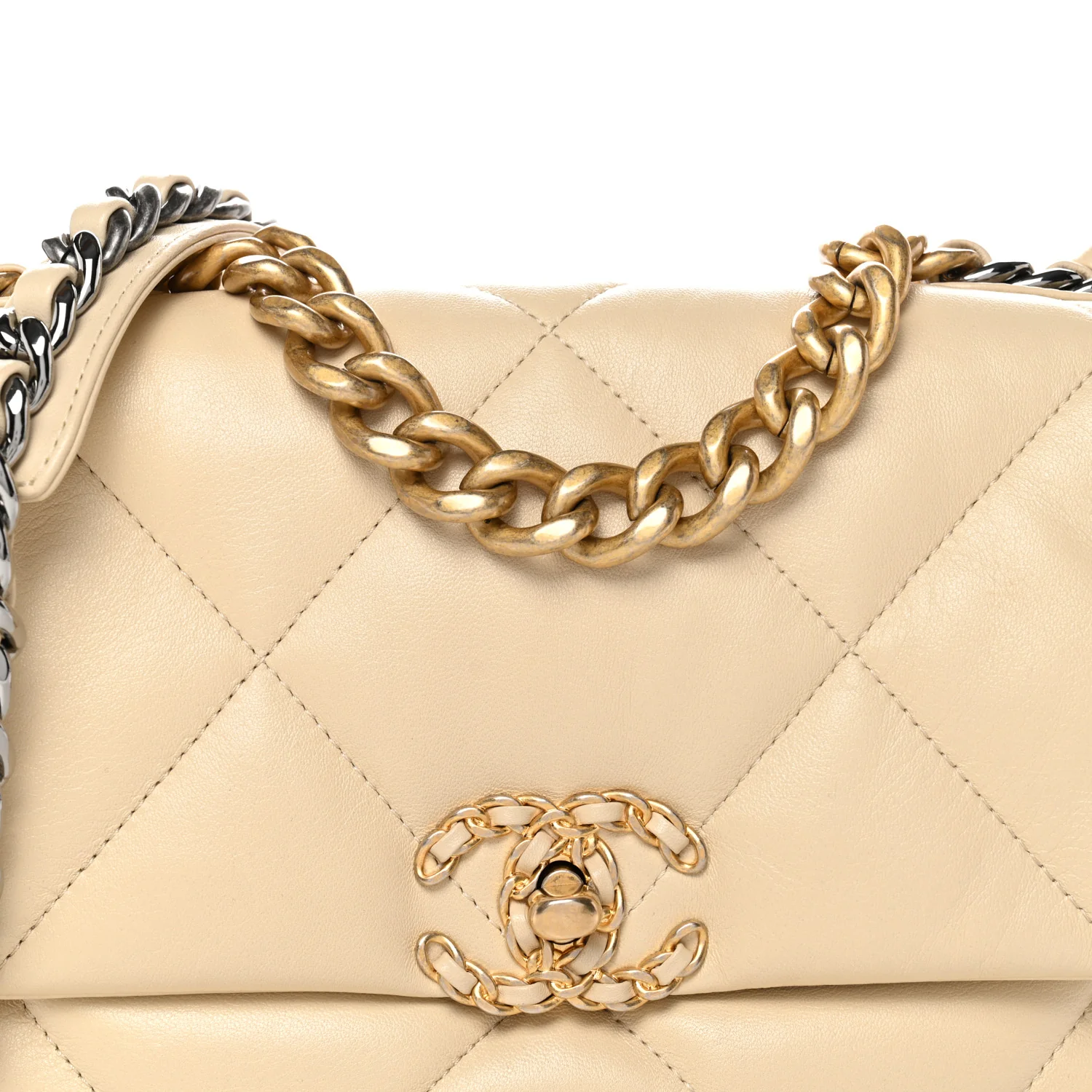Lambskin Quilted Medium Chanel 19 Flap Beige - Image 8