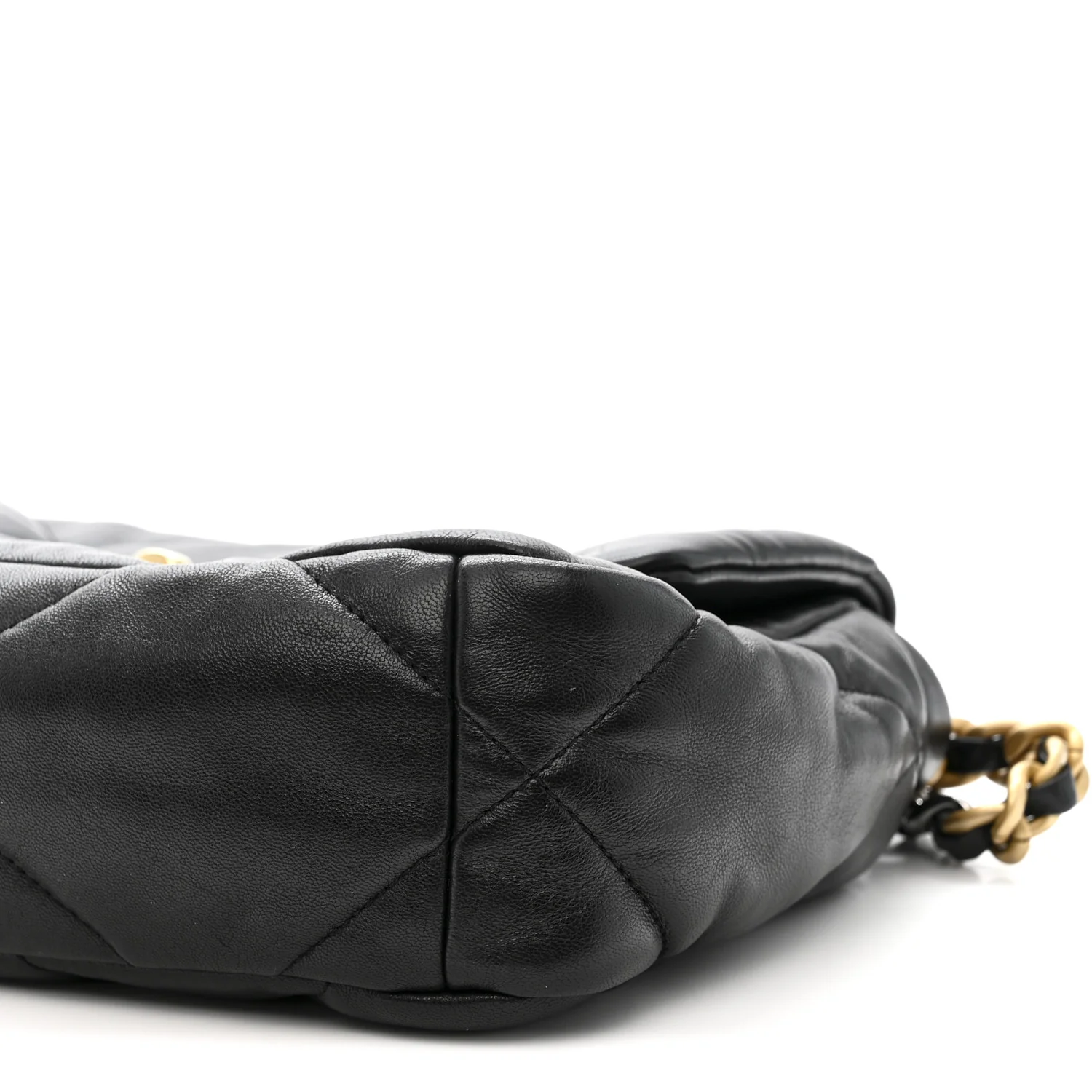 Lambskin Quilted Medium Chanel 19 Flap Black - Image 10