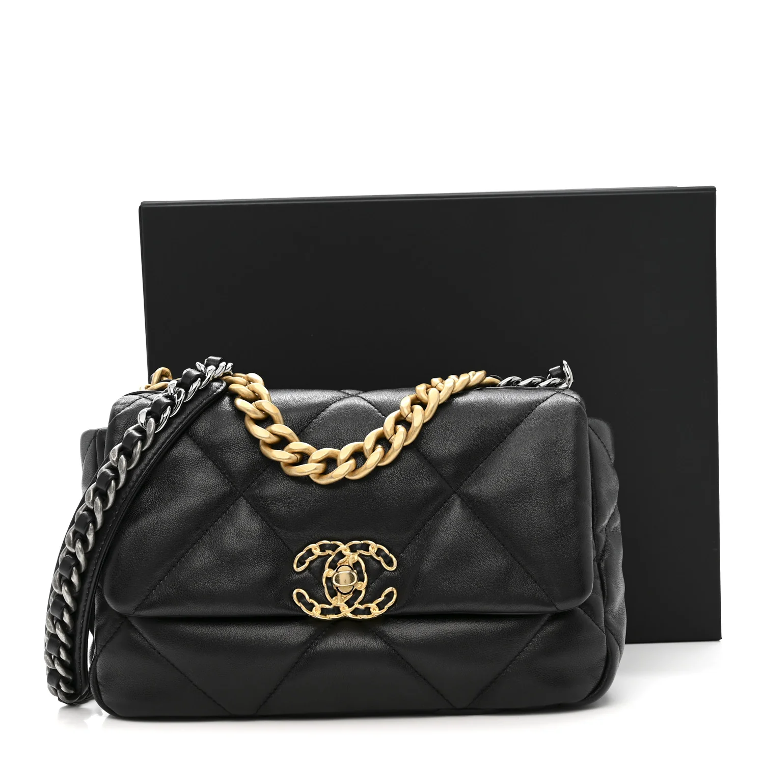Lambskin Quilted Medium Chanel 19 Flap Black - Image 12