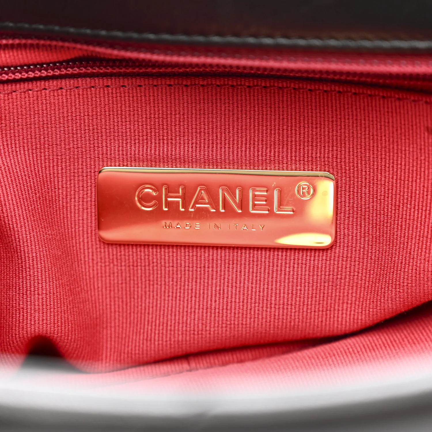 Lambskin Quilted Medium Chanel 19 Flap Black - Image 6
