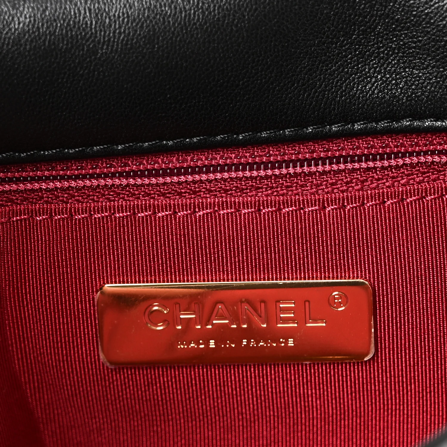 Lambskin Quilted Medium Chanel 19 Flap Black - Image 6