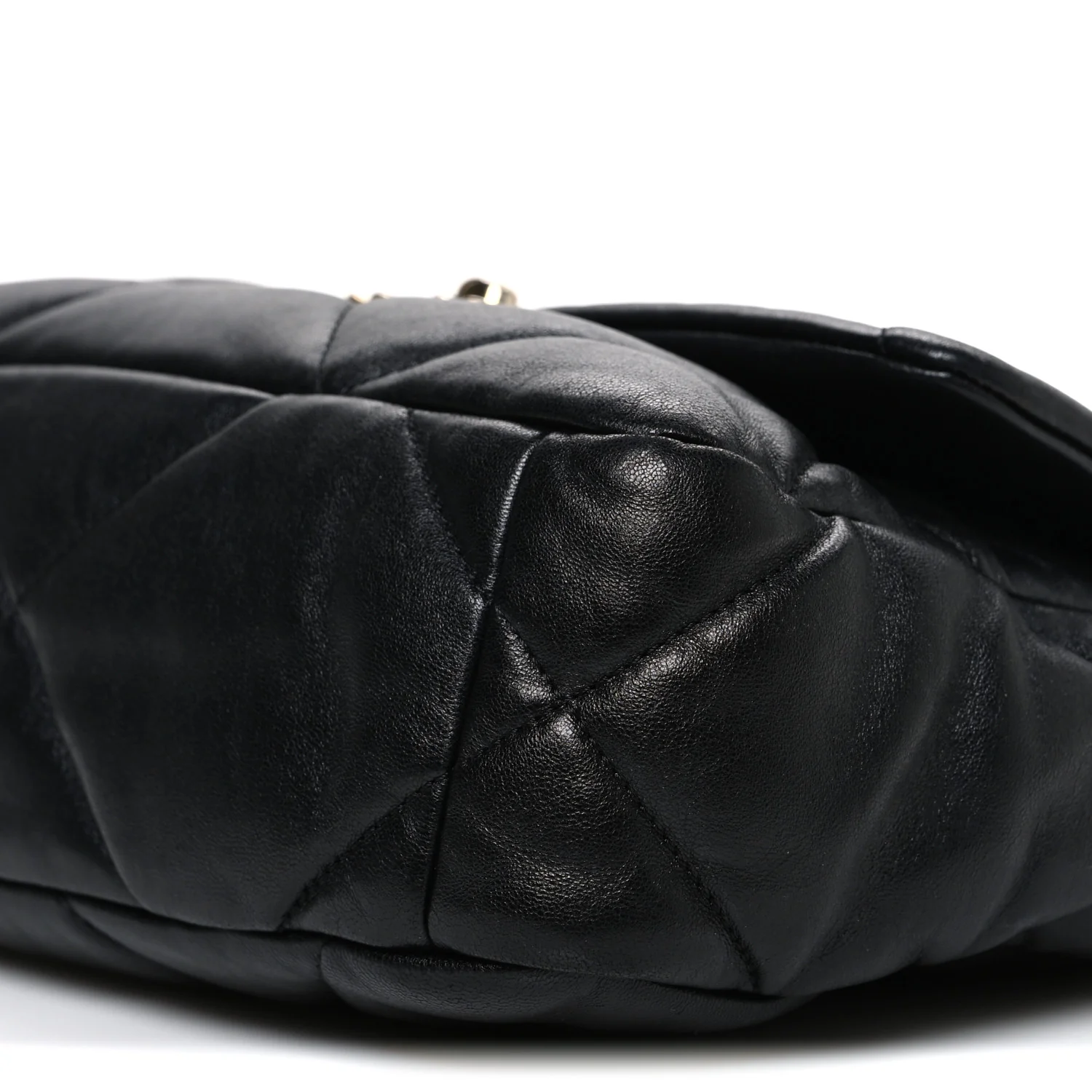 Lambskin Quilted Medium Chanel 19 Flap Black - Image 10