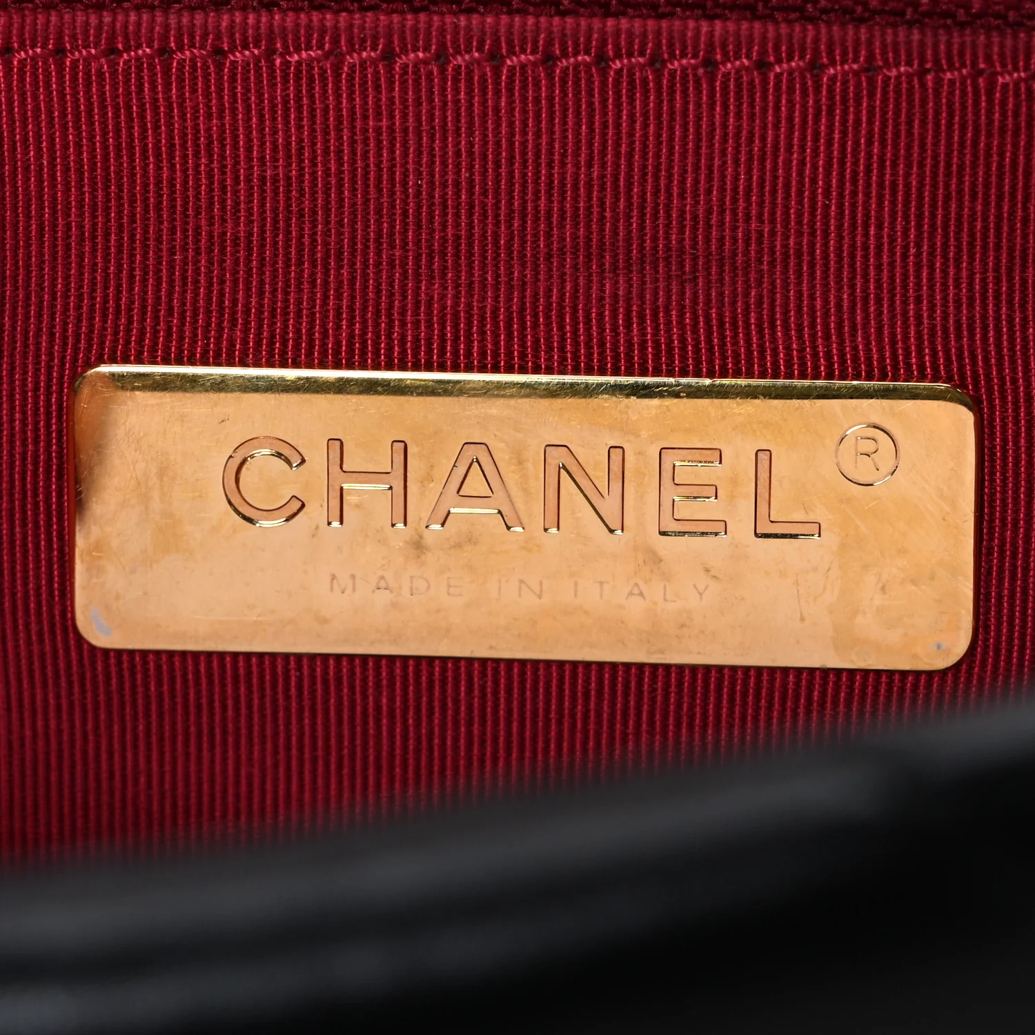 Lambskin Quilted Medium Chanel 19 Flap Black - Image 6