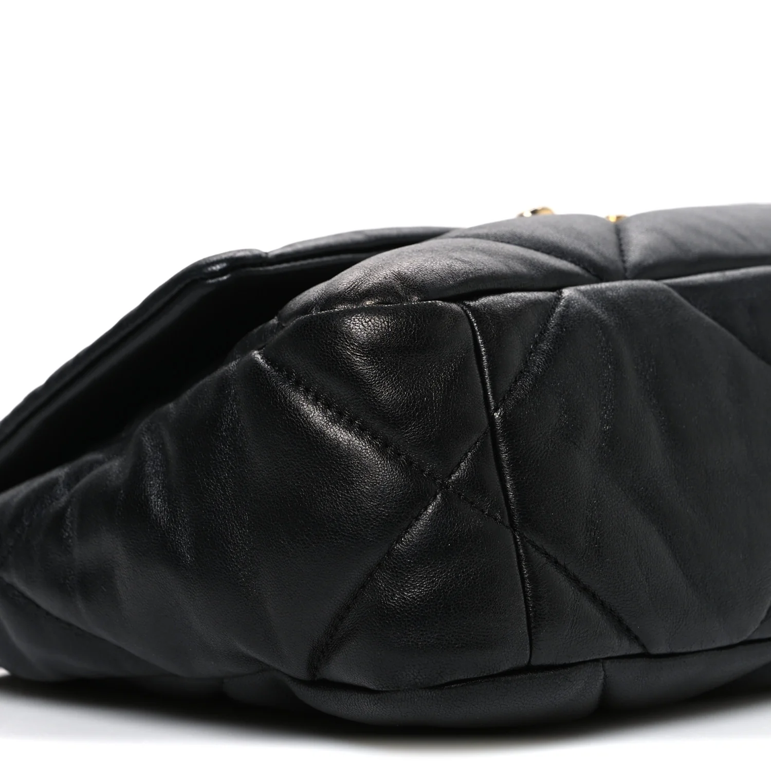 Lambskin Quilted Medium Chanel 19 Flap Black - Image 9