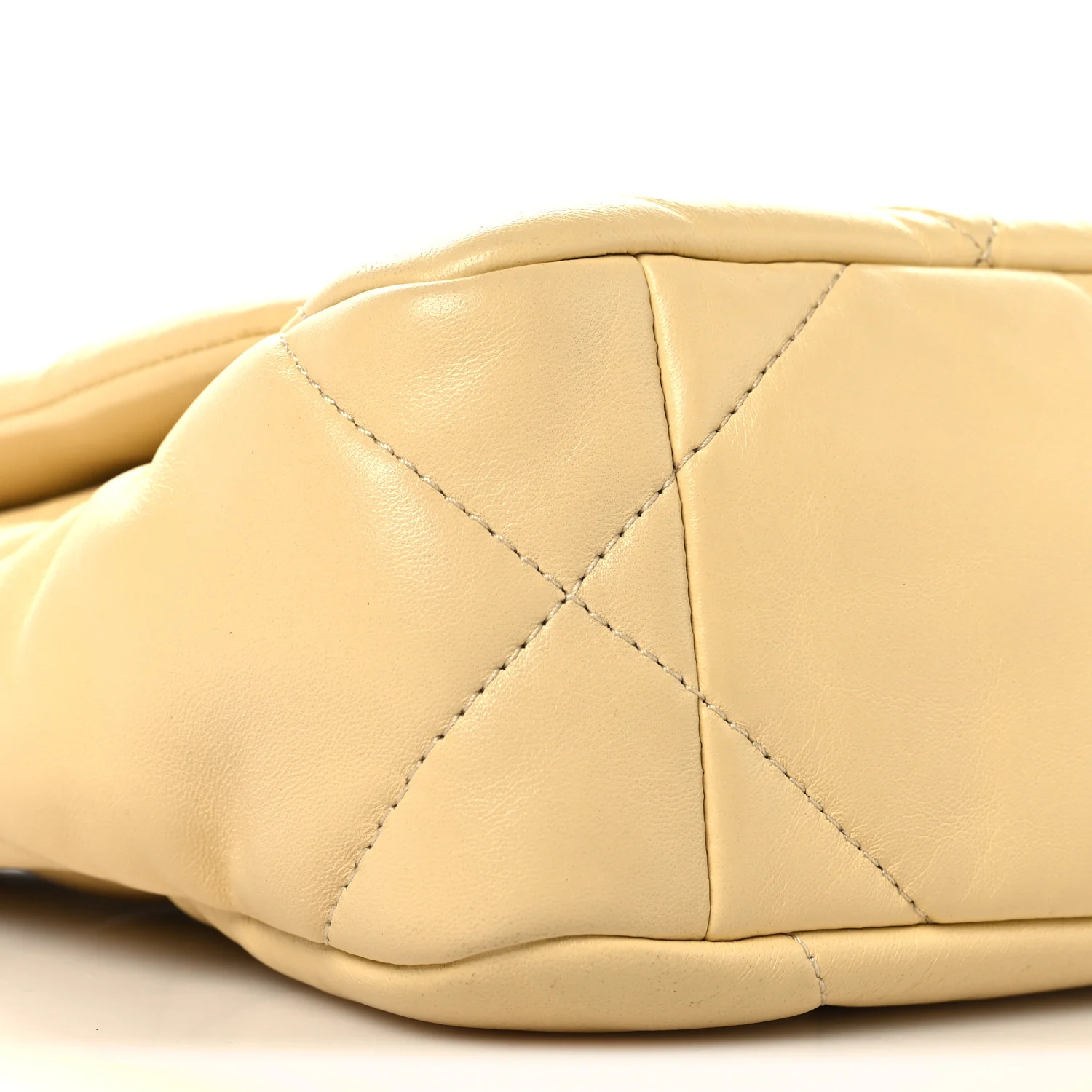Lambskin Quilted Medium Chanel 19 Flap Yellow - Image 9