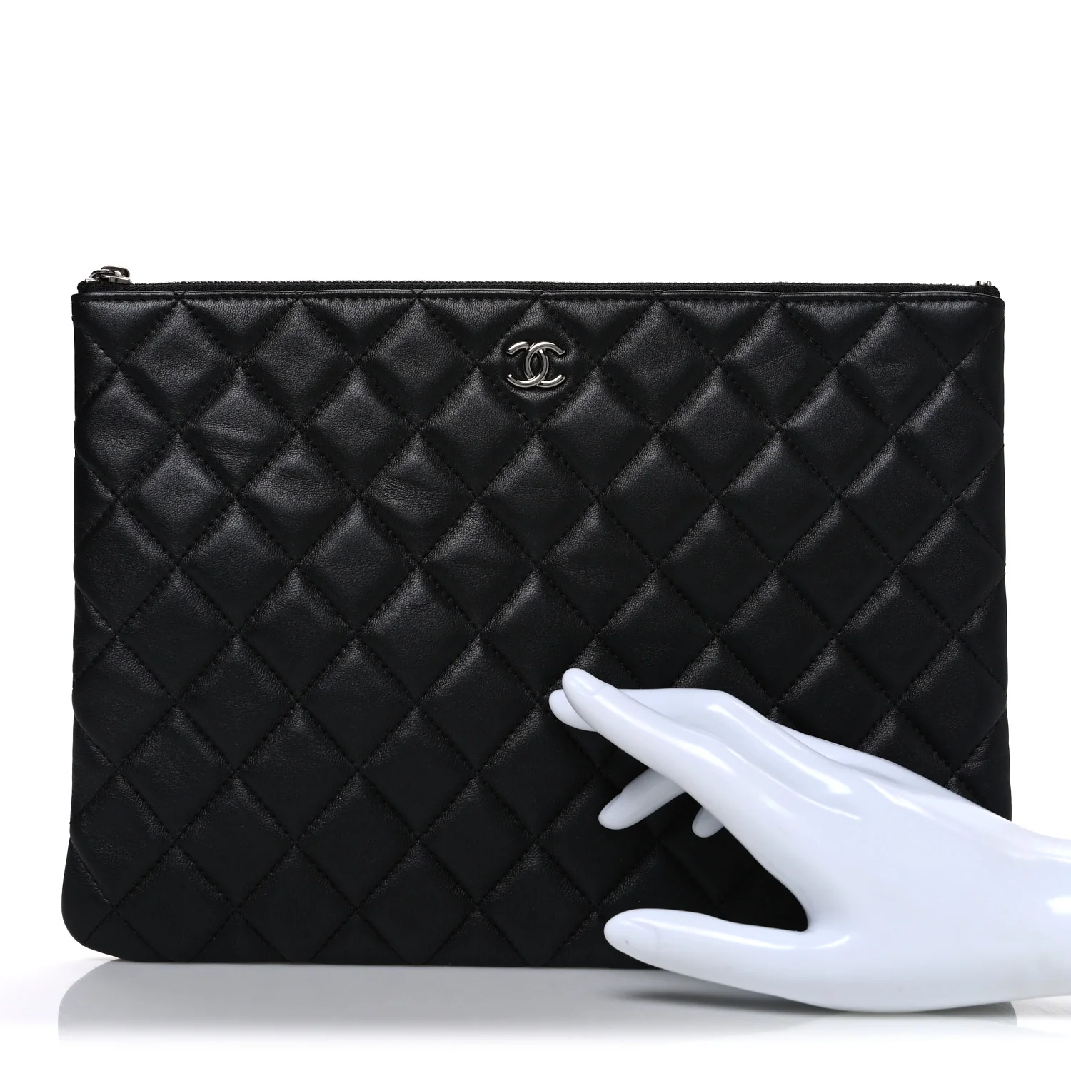 Lambskin Quilted Medium Cosmetic Case Black - Image 2