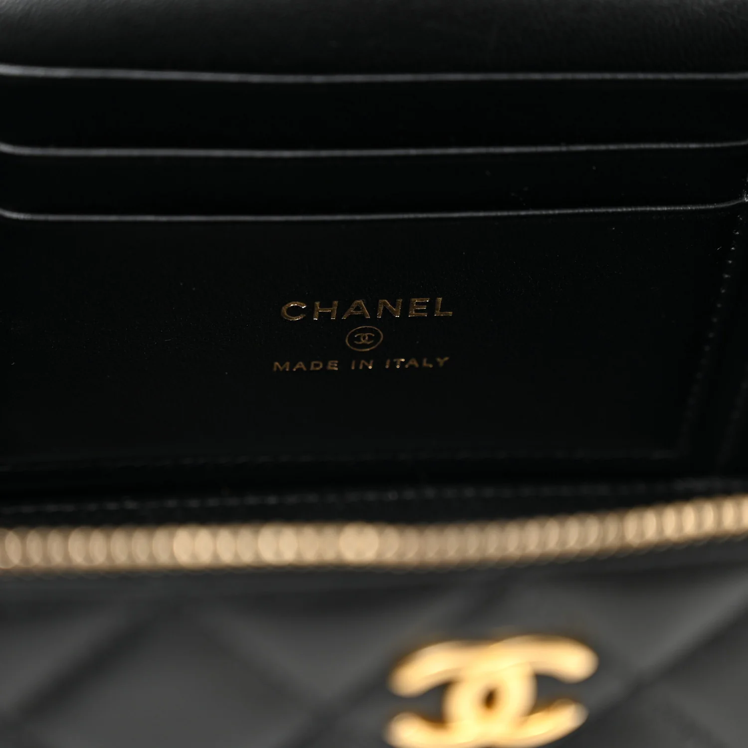 Lambskin Quilted Metal Small Top Handle Vanity Case With Chain Black - Image 5