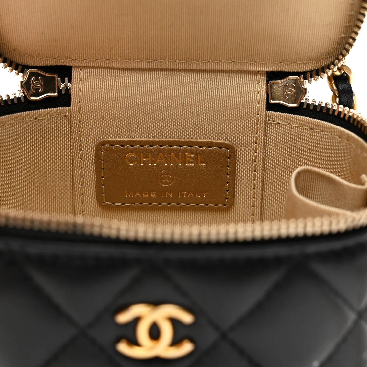 Lambskin Quilted Mini Pearl Crush Vanity Case With Chain Black - Image 6
